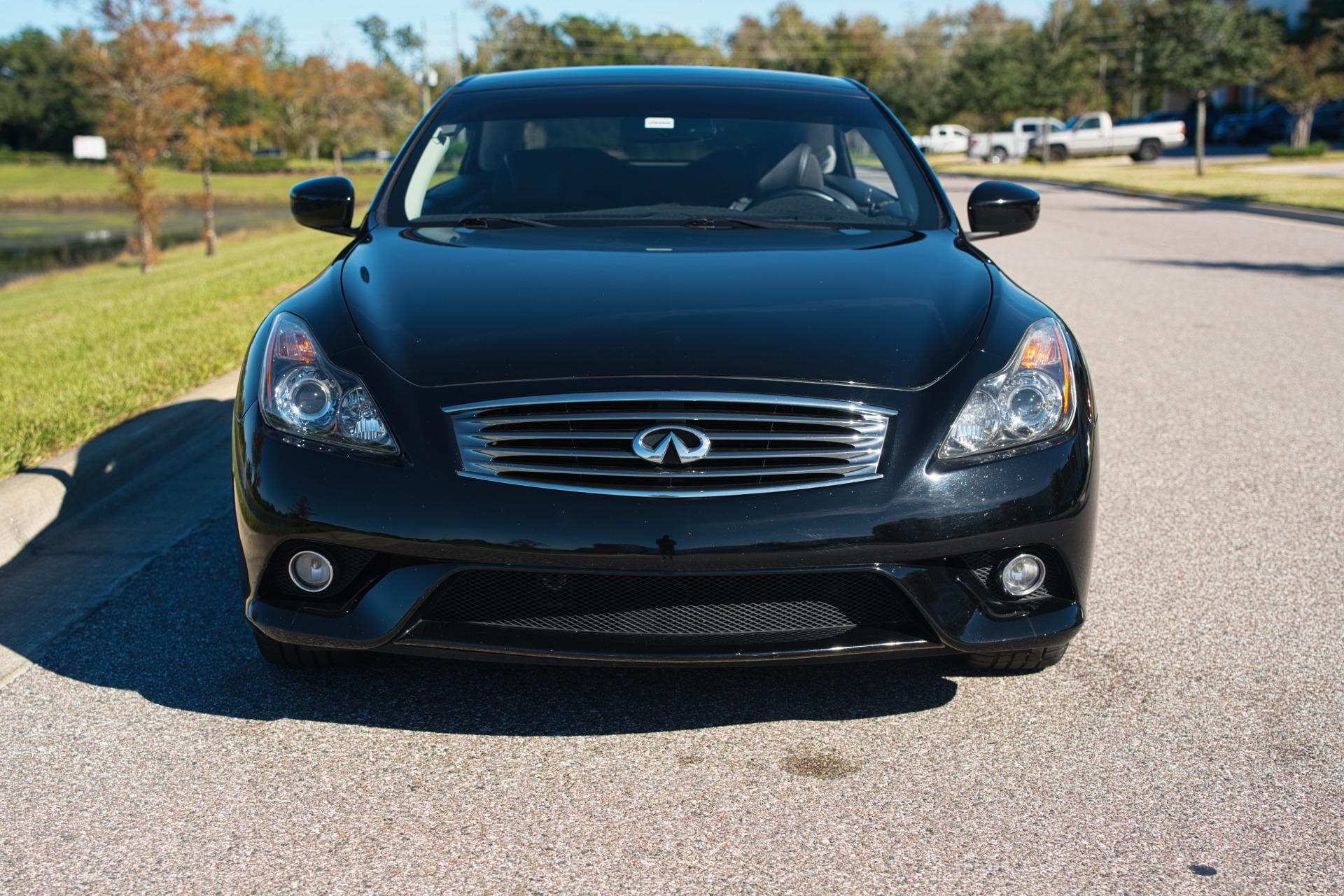 2011 Infiniti G37 Convertible 42
