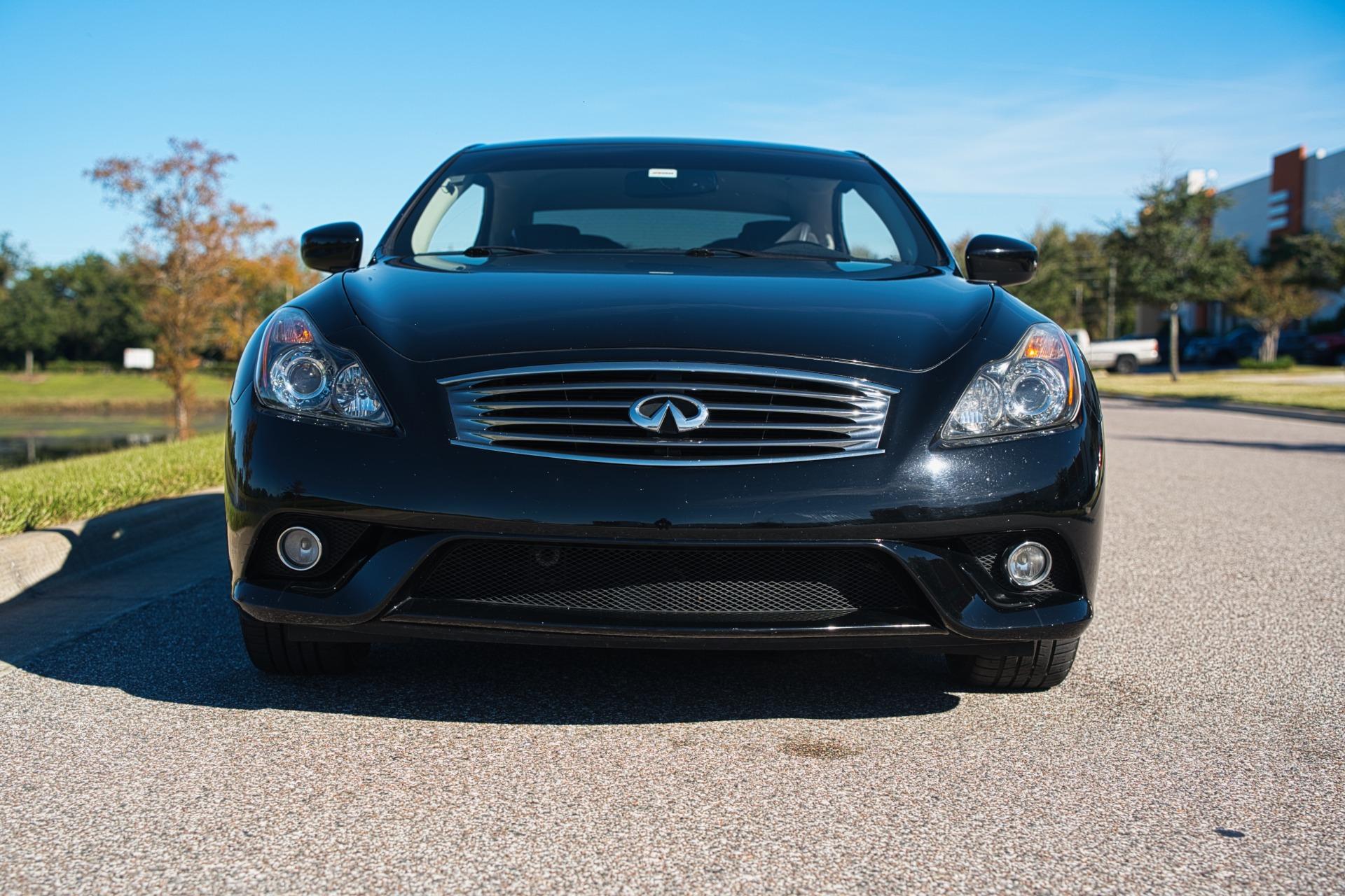 2011 Infiniti G37 Convertible 44