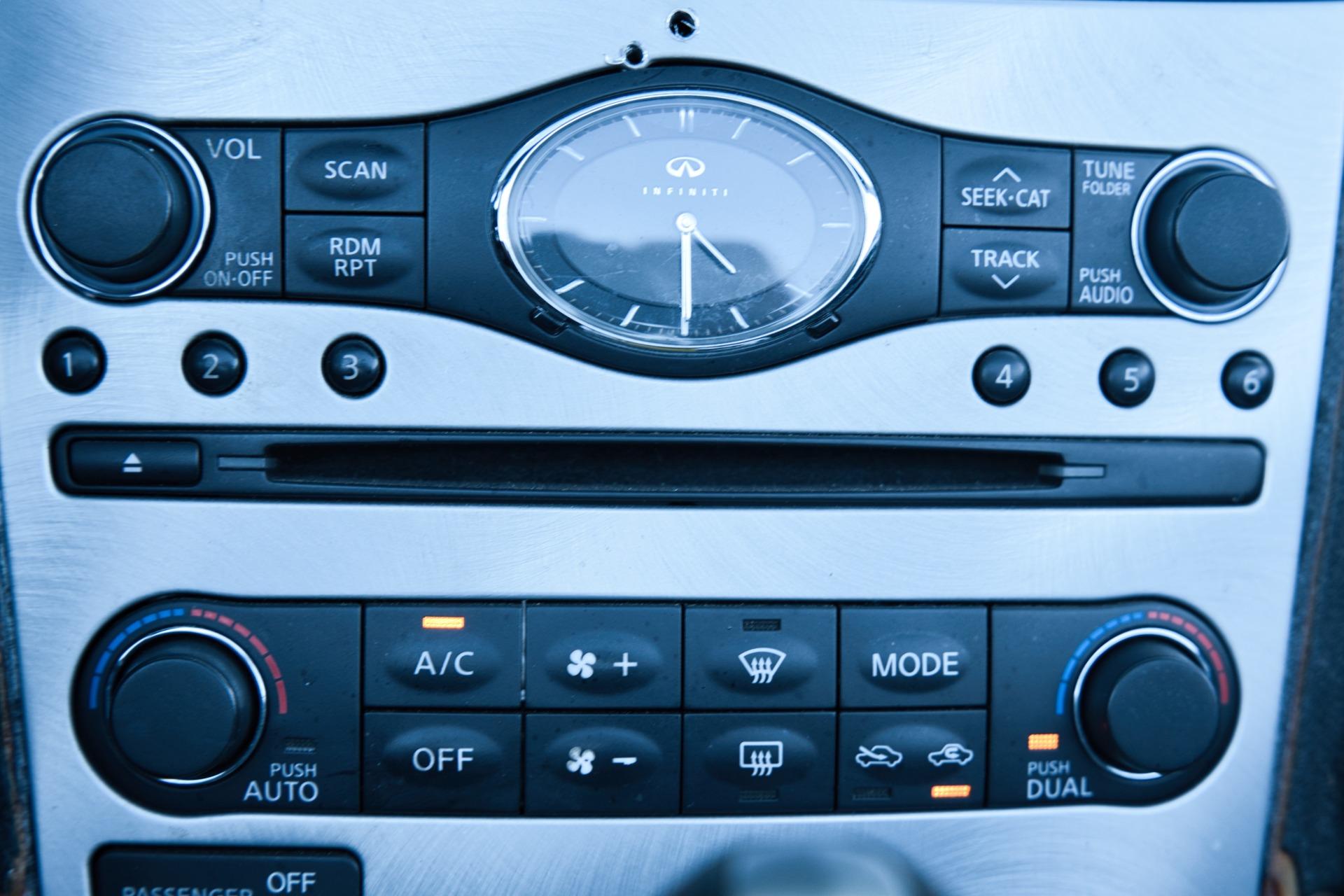 2011 Infiniti G37 Convertible 112