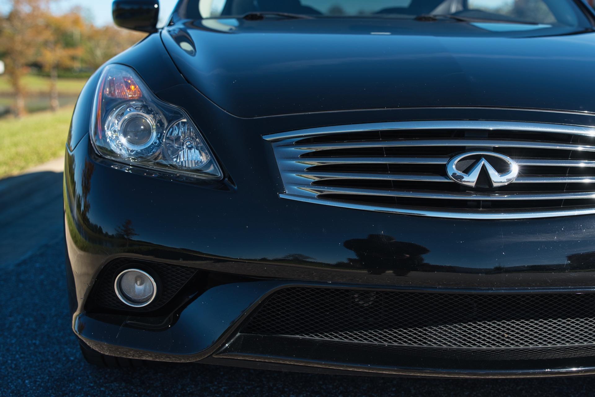 2011 Infiniti G37 Convertible 45