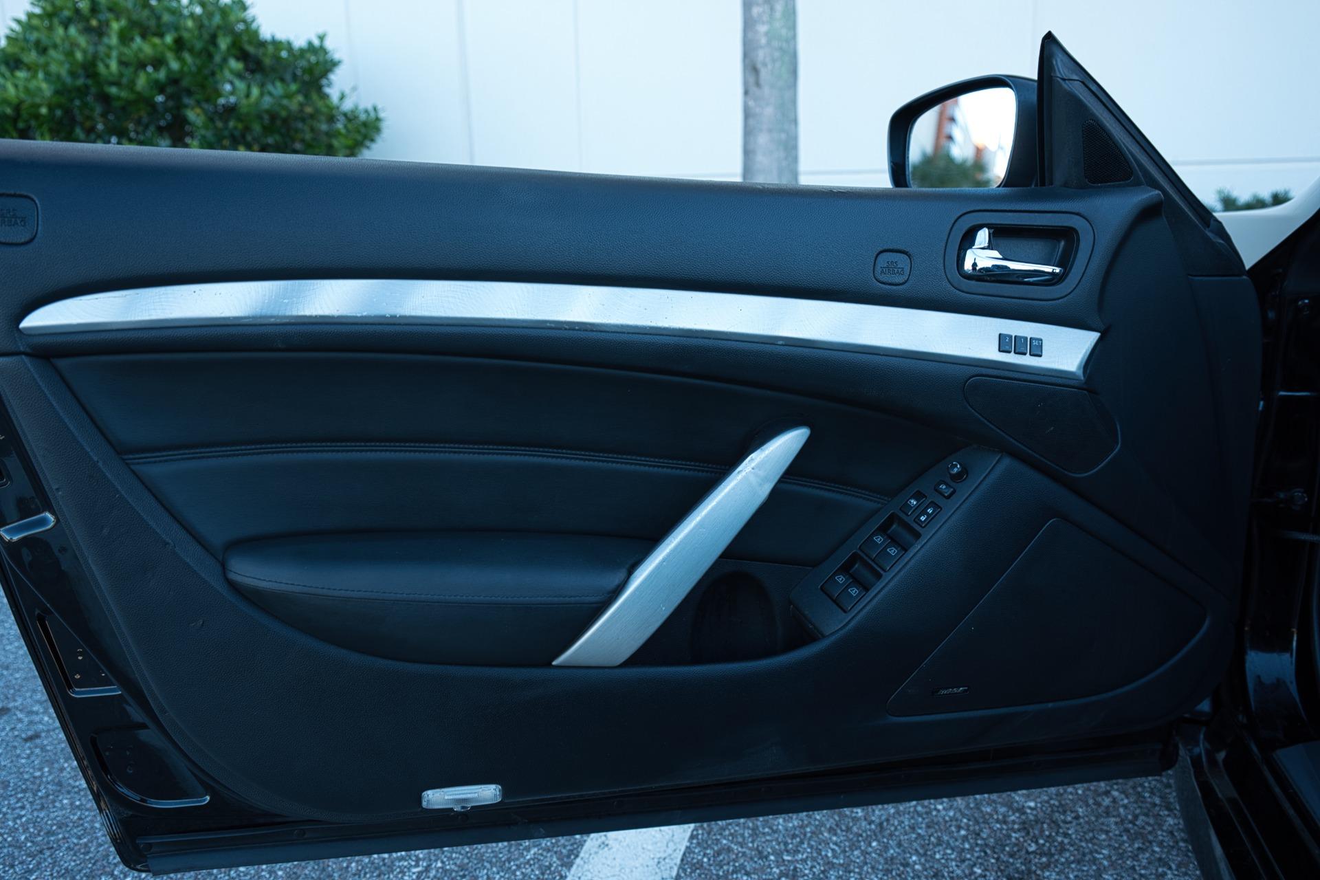 2011 Infiniti G37 Convertible 103