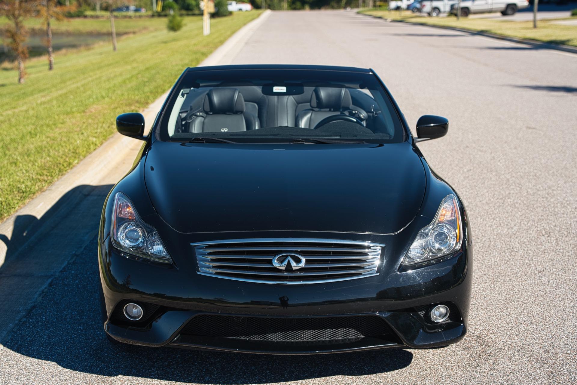 2011 Infiniti G37 Convertible 8