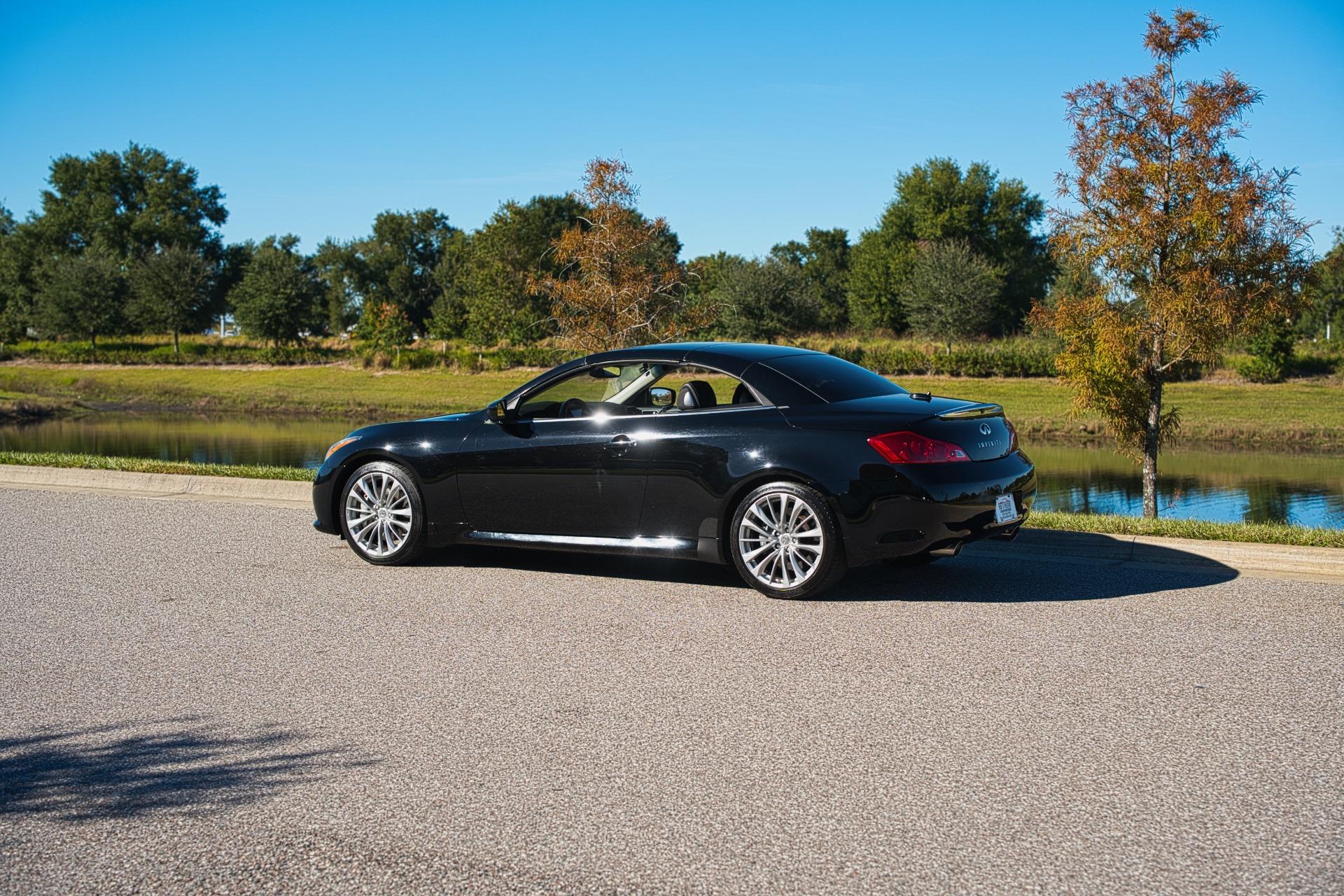 2011 Infiniti G37 Convertible 40