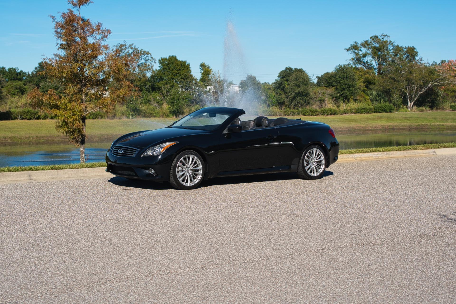 2011 Infiniti G37 Convertible 17