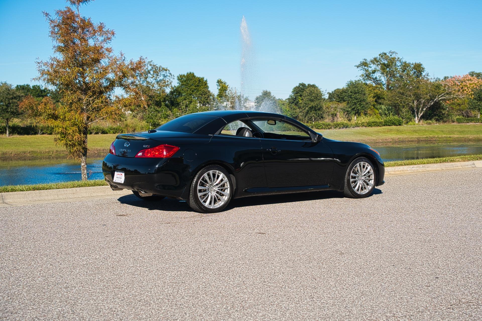 2011 Infiniti G37 Convertible 60