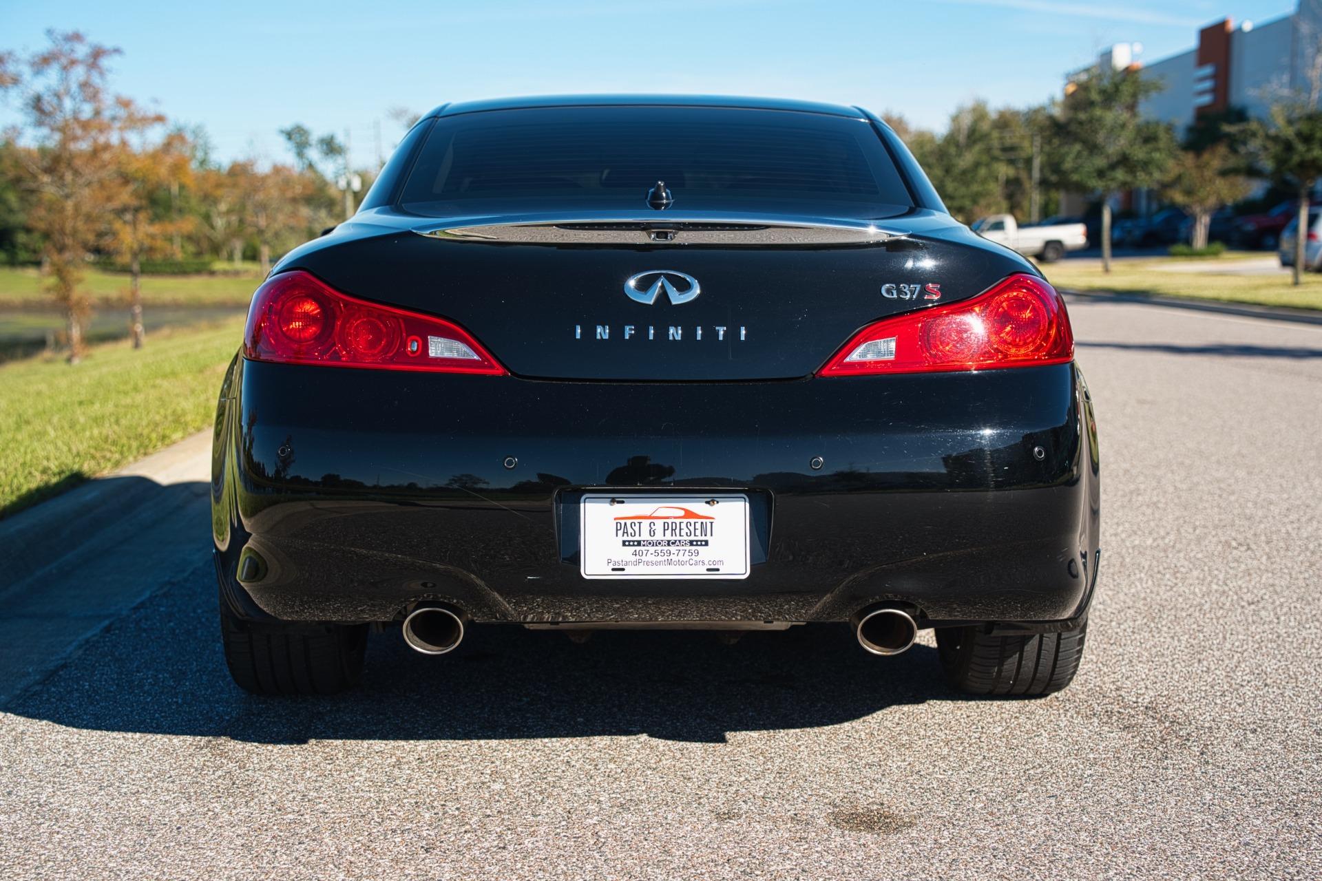 2011 Infiniti G37 Convertible 4