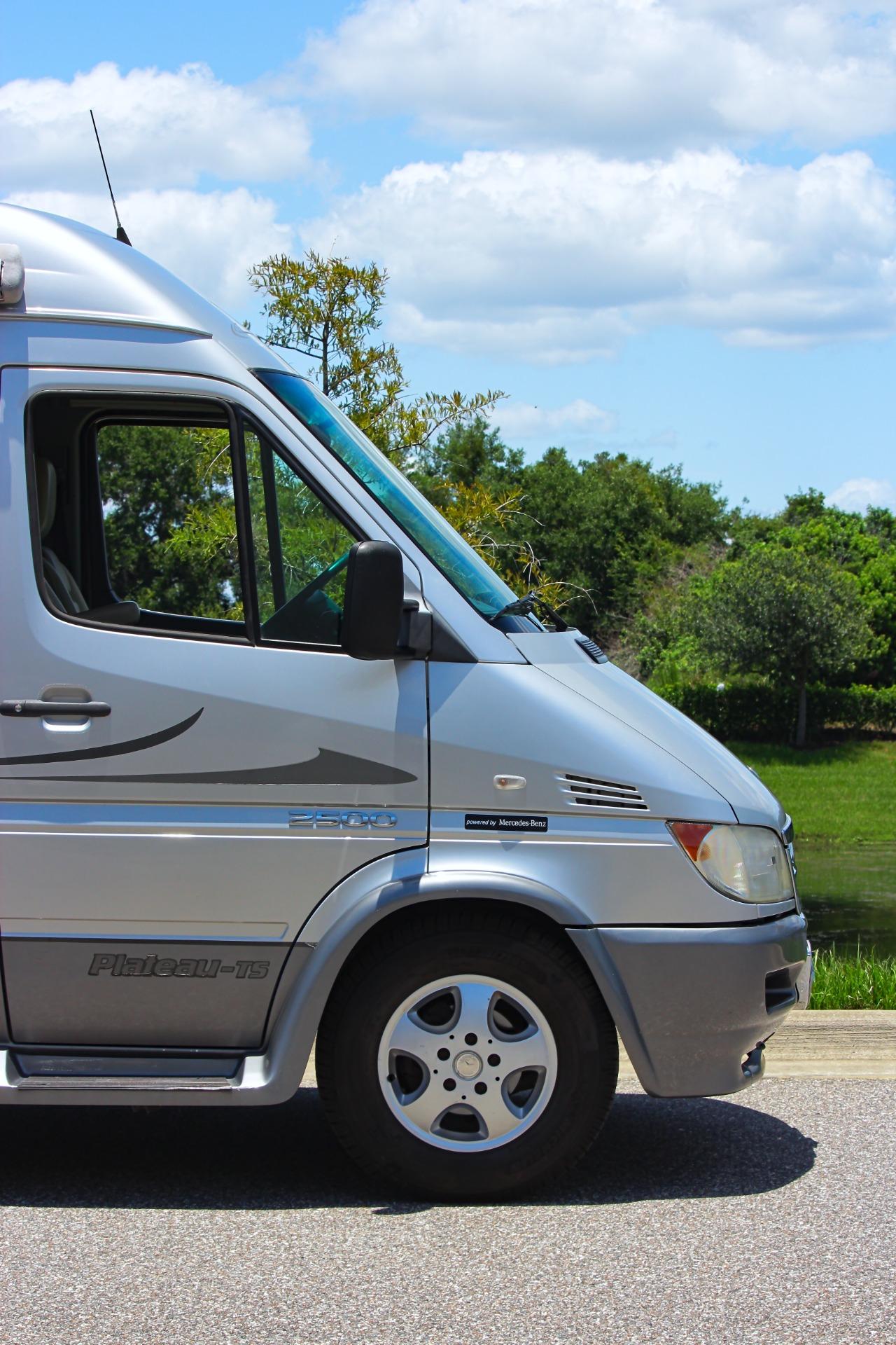 2006 Dodge 2500 Sprinter Van 40