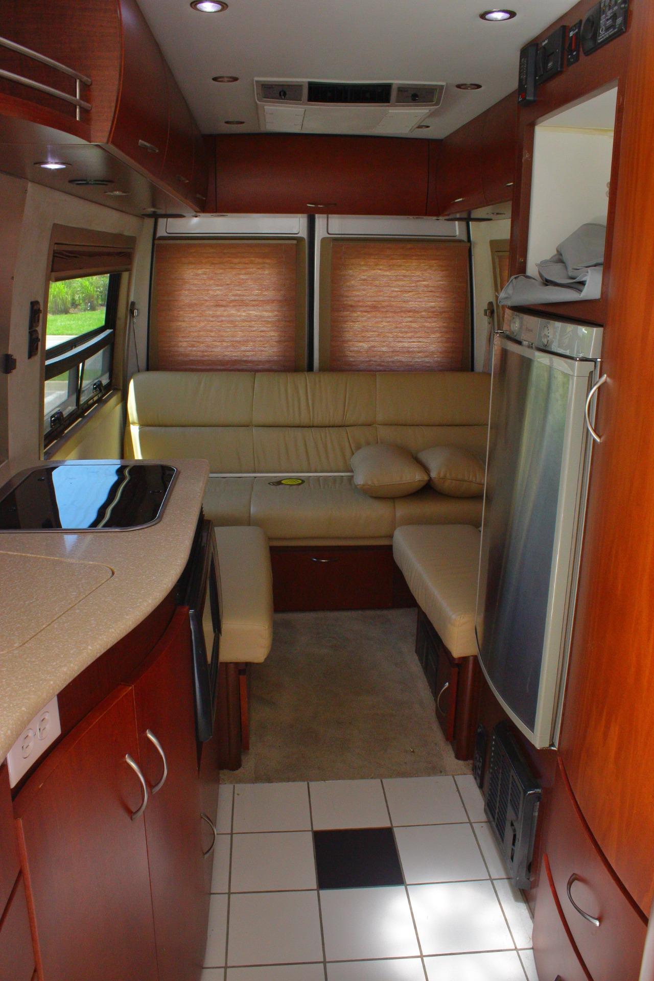 2006 Dodge 2500 Sprinter Van 11