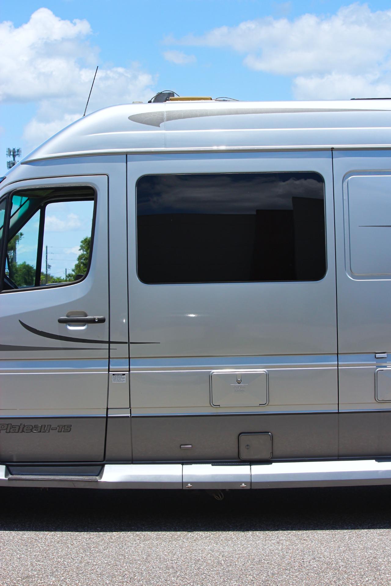 2006 Dodge 2500 Sprinter Van 24