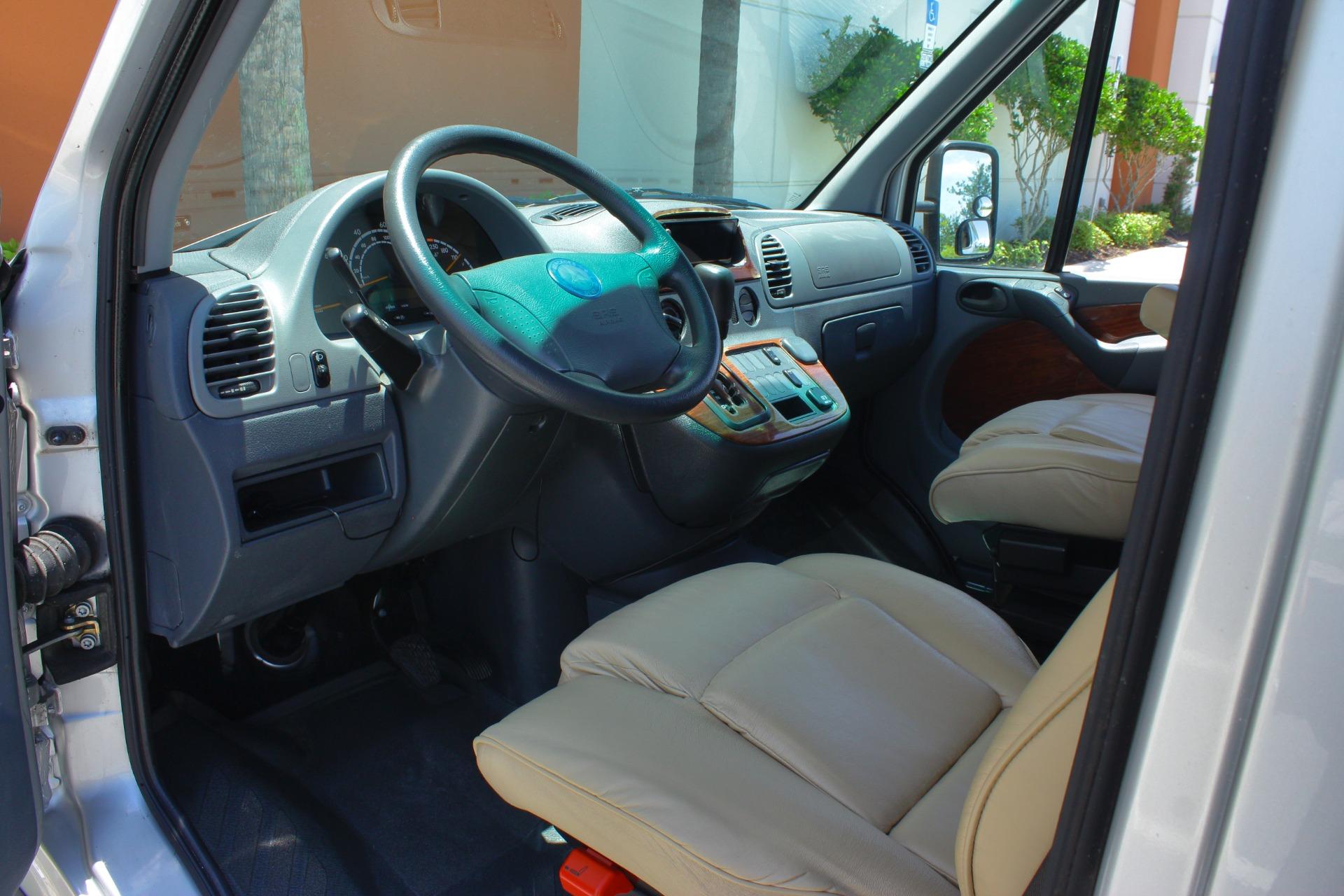 2006 Dodge 2500 Sprinter Van 51
