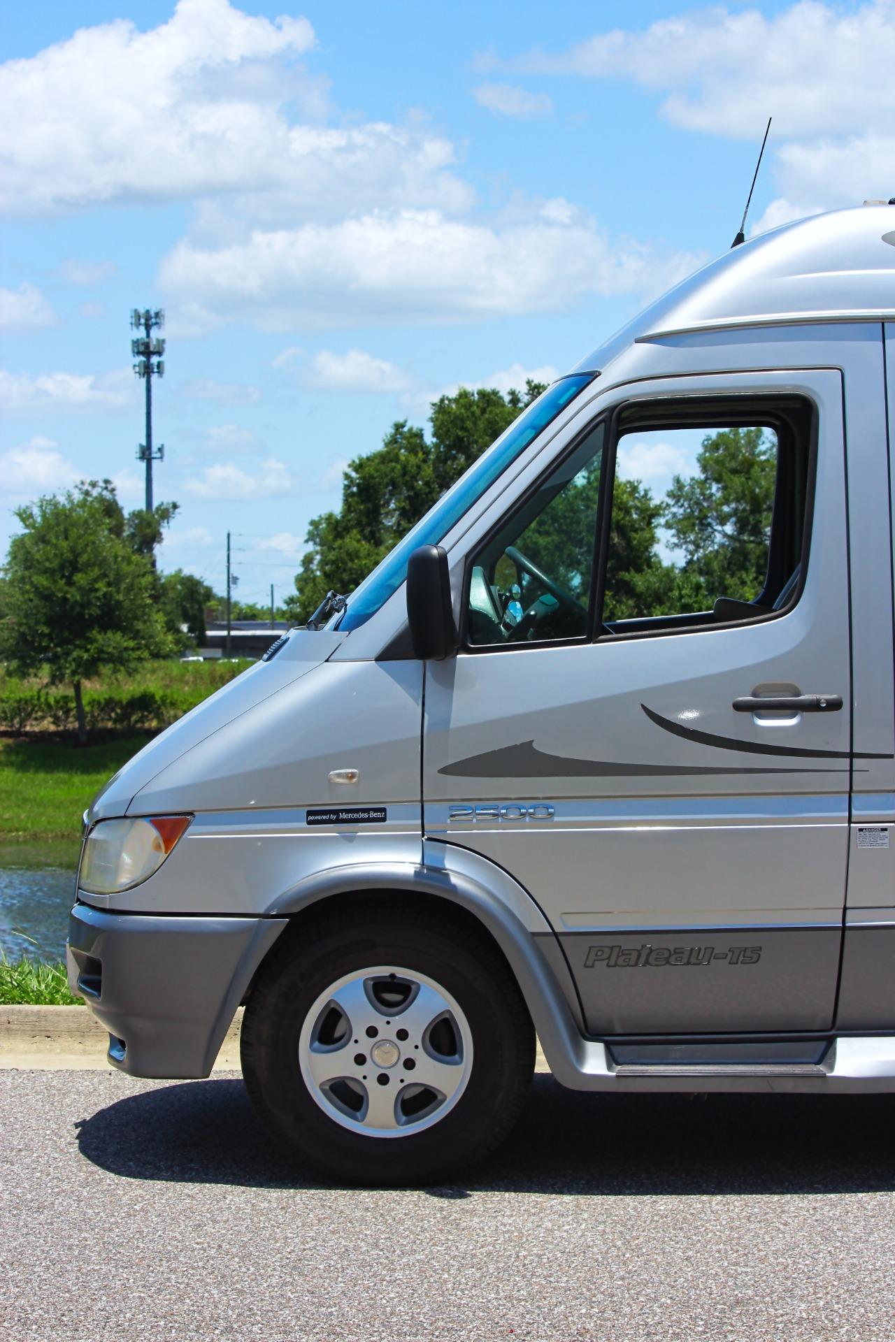 2006 Dodge 2500 Sprinter Van 25
