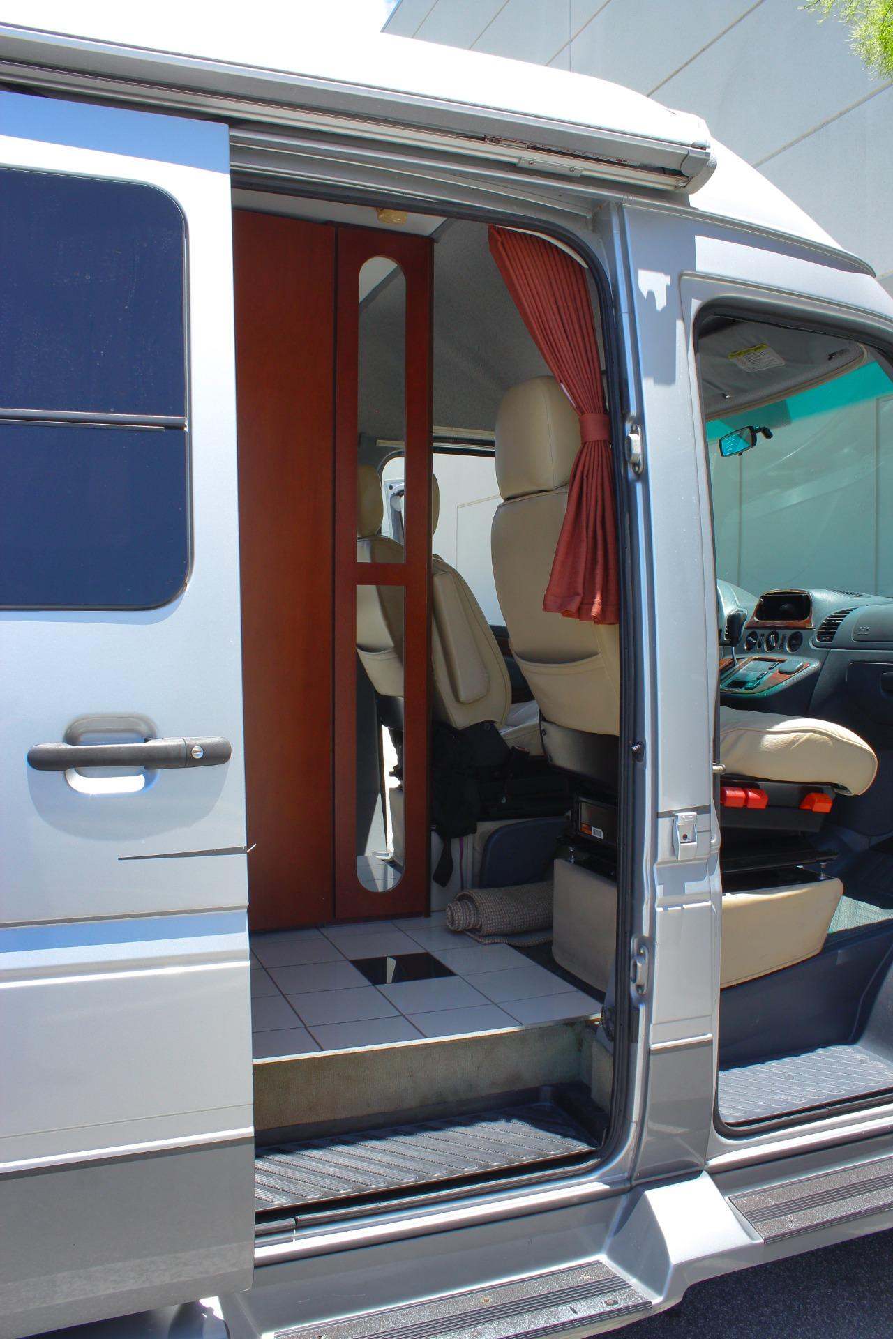 2006 Dodge 2500 Sprinter Van 81