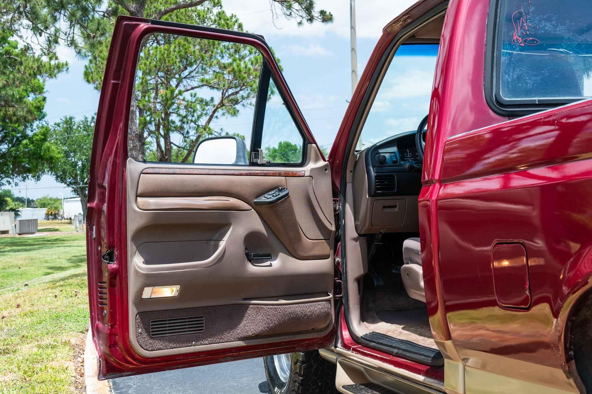 1996 Ford F150 XLT Eddie Bauer 49