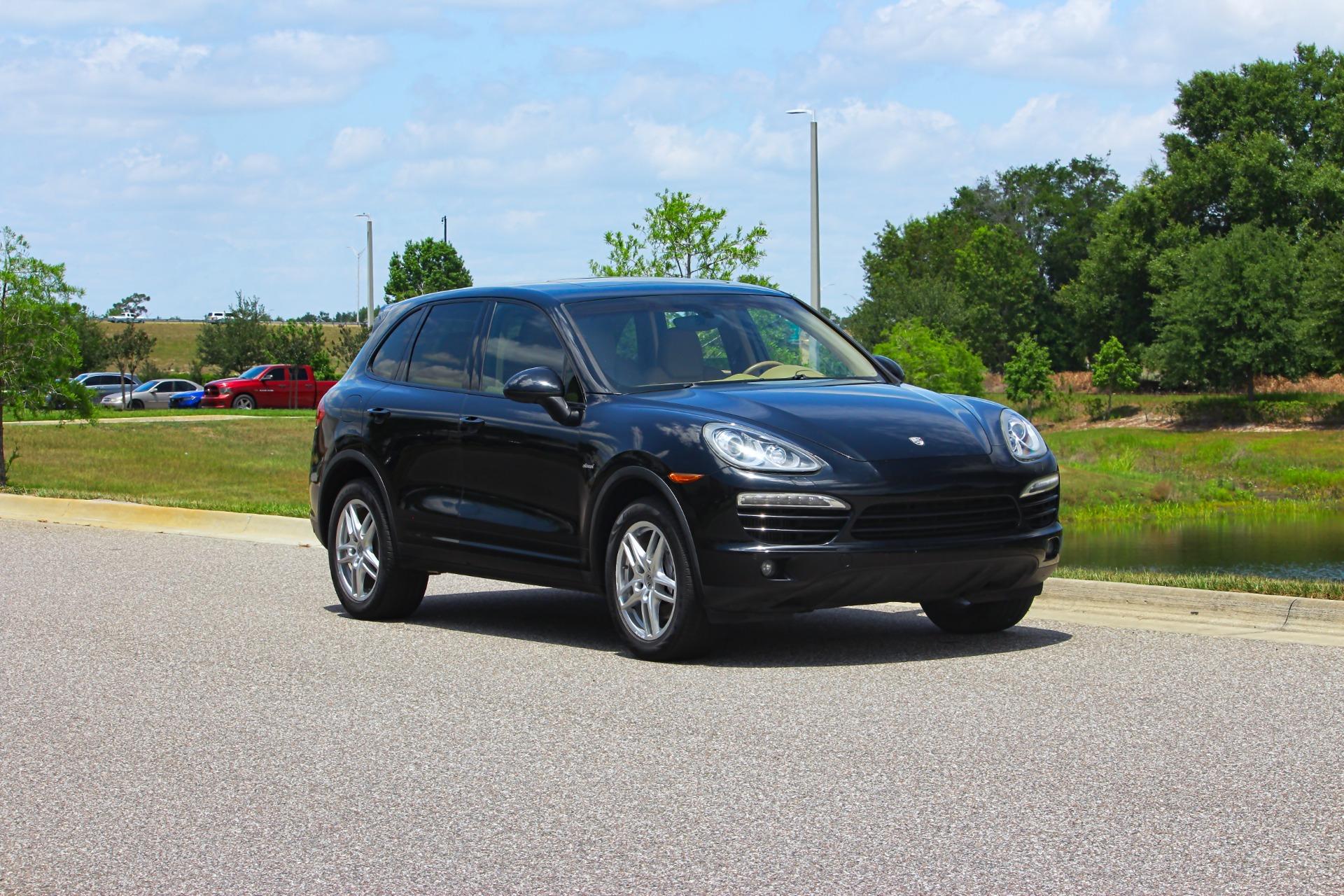 2014 Porsche Cayenne 35