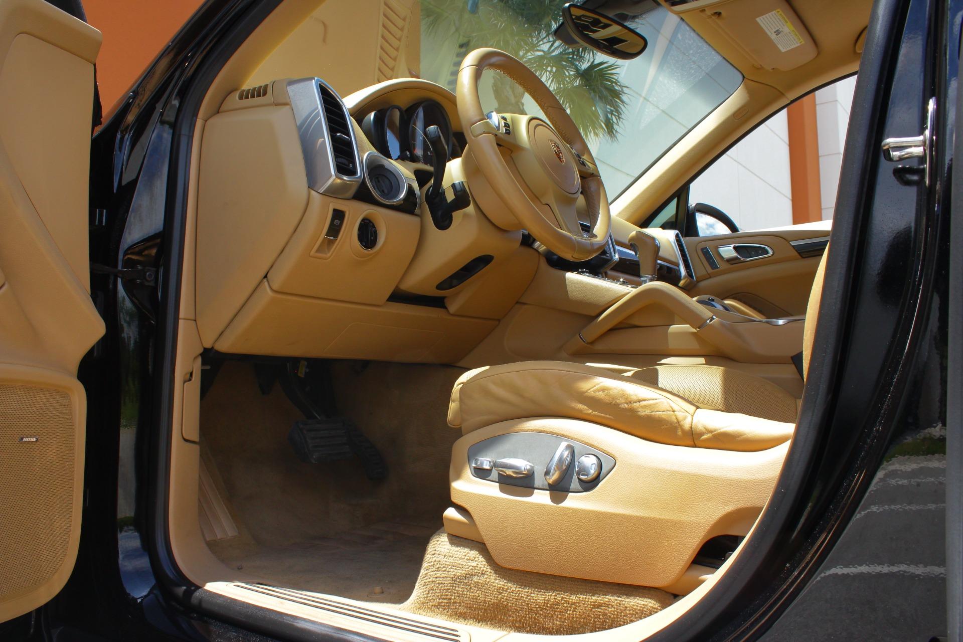 2014 Porsche Cayenne 51