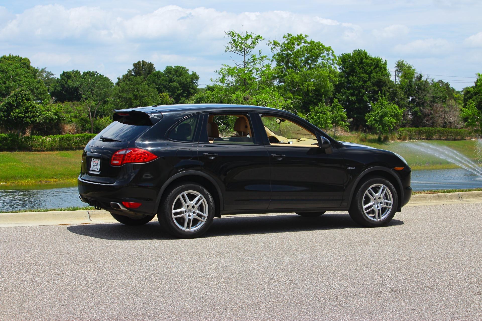 2014 Porsche Cayenne 37