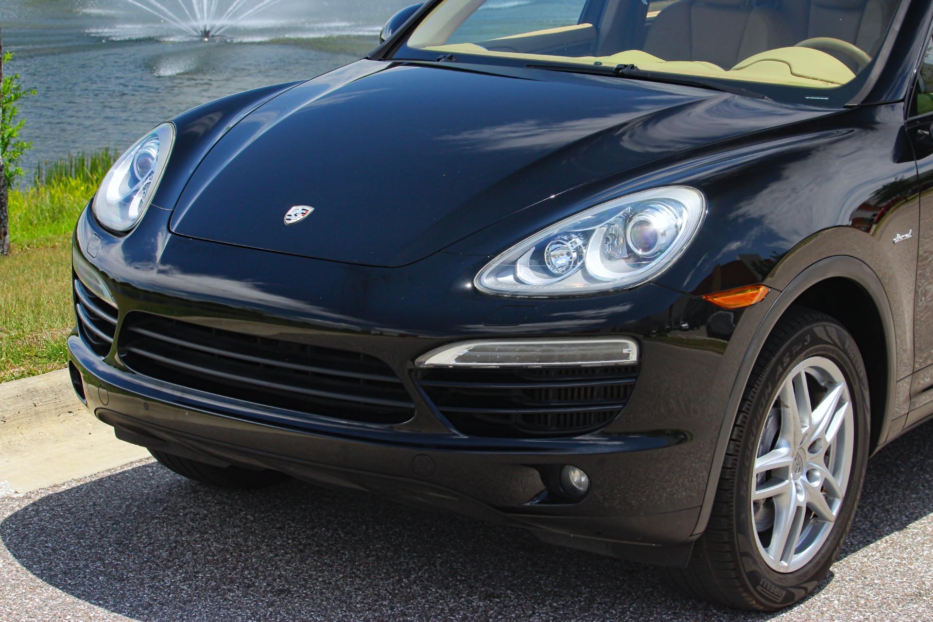 2014 Porsche Cayenne 28