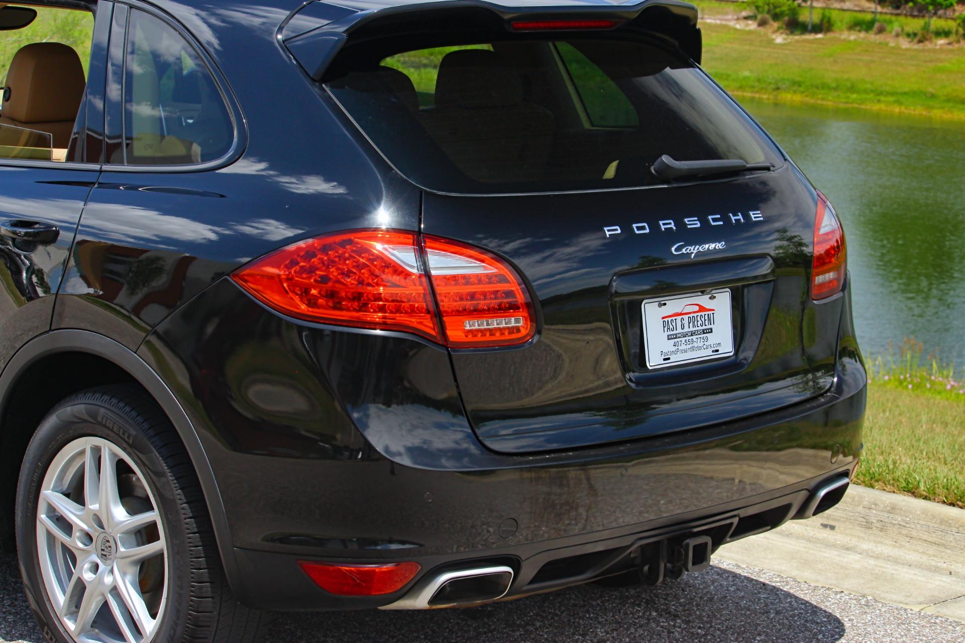 2014 Porsche Cayenne 24