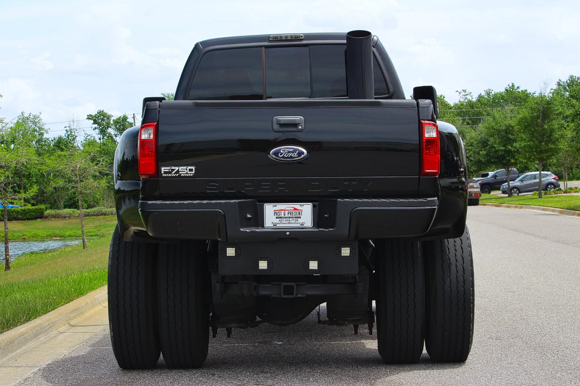 2012 Ford  F750 41