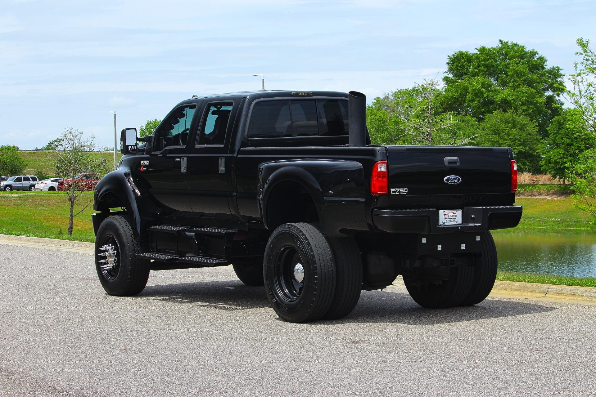 2012 Ford  F750 6