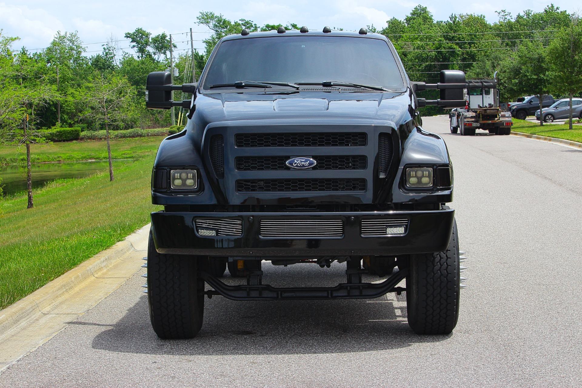 2012 Ford  F750 26