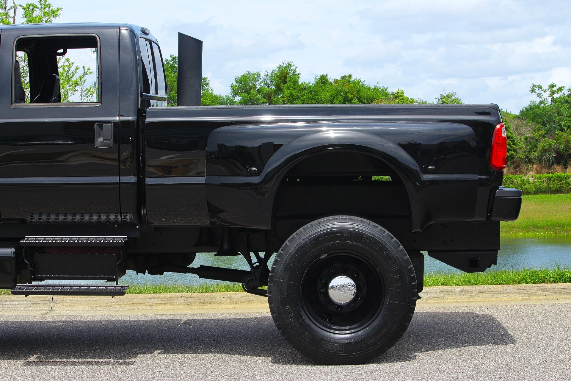 2012 Ford  F750 33