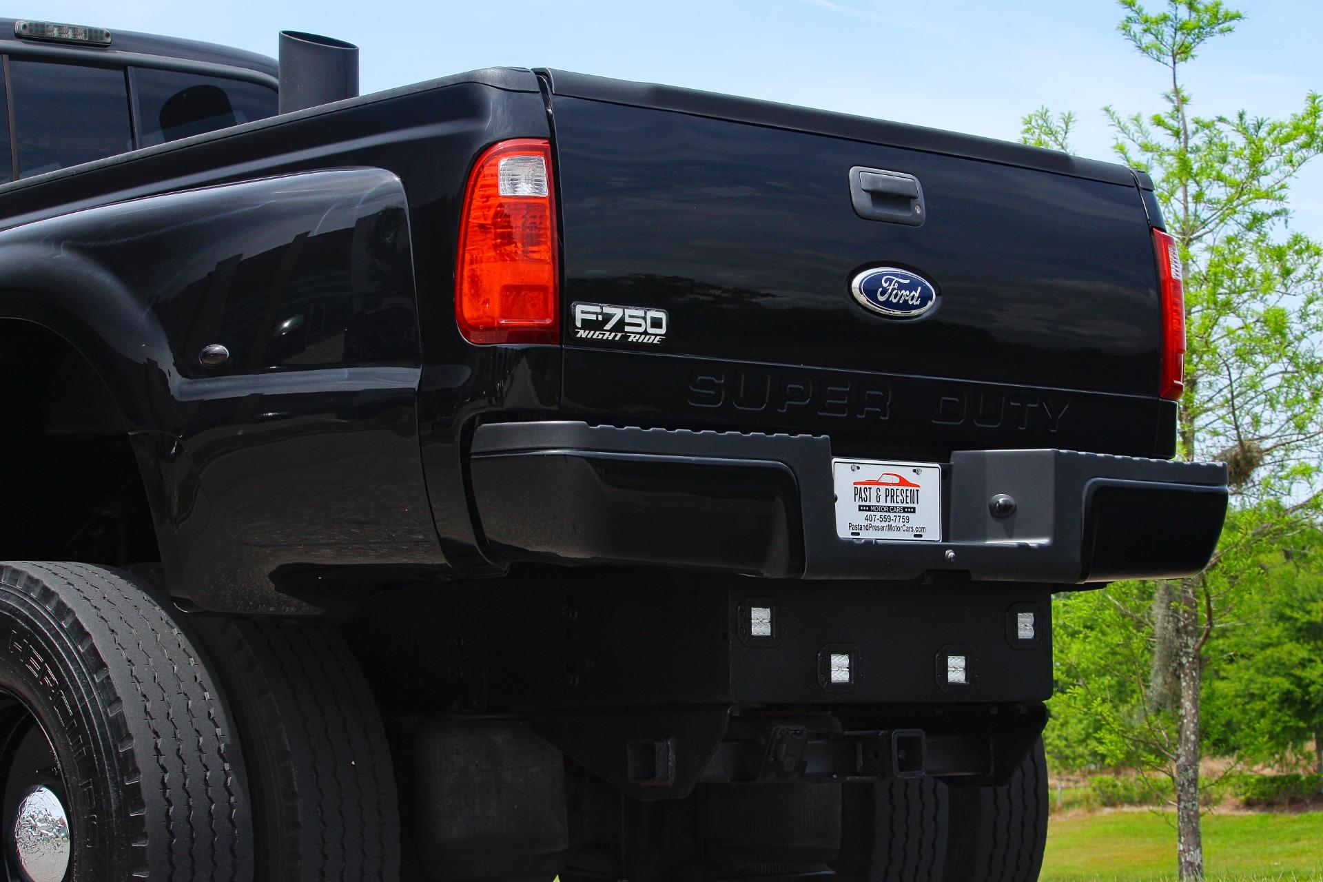 2012 Ford  F750 35