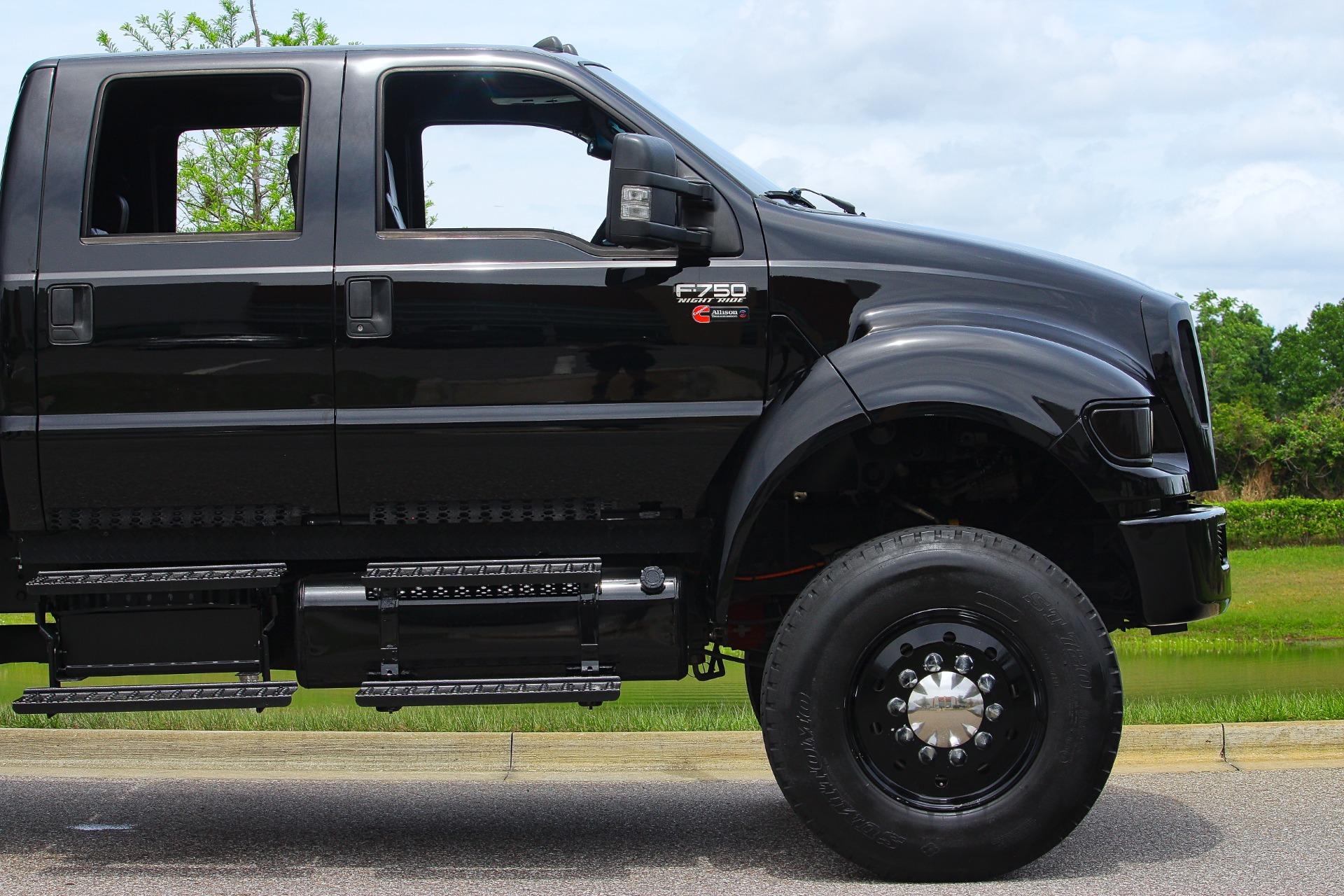 2012 Ford  F750 48