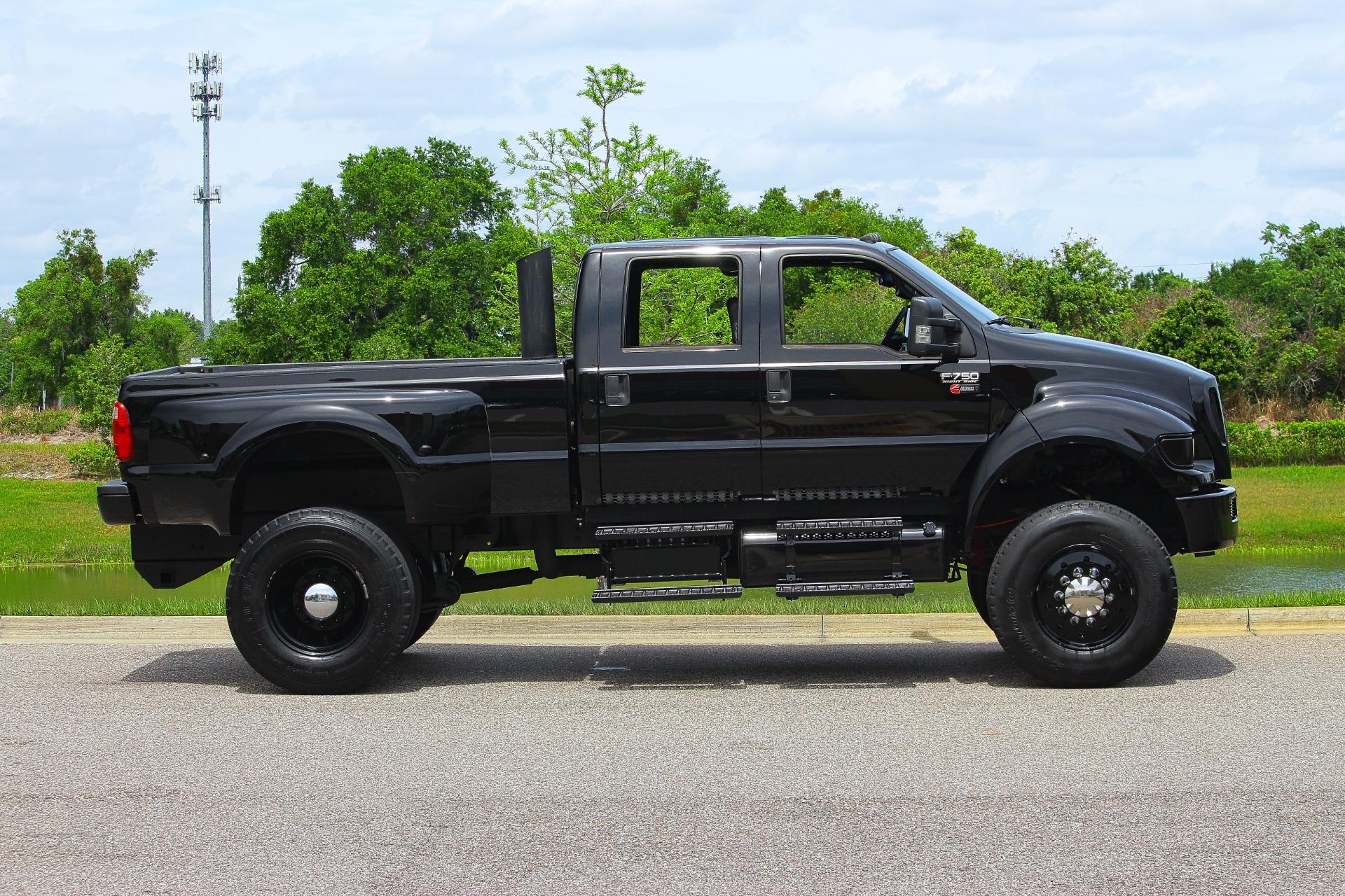 2012 Ford  F750 12