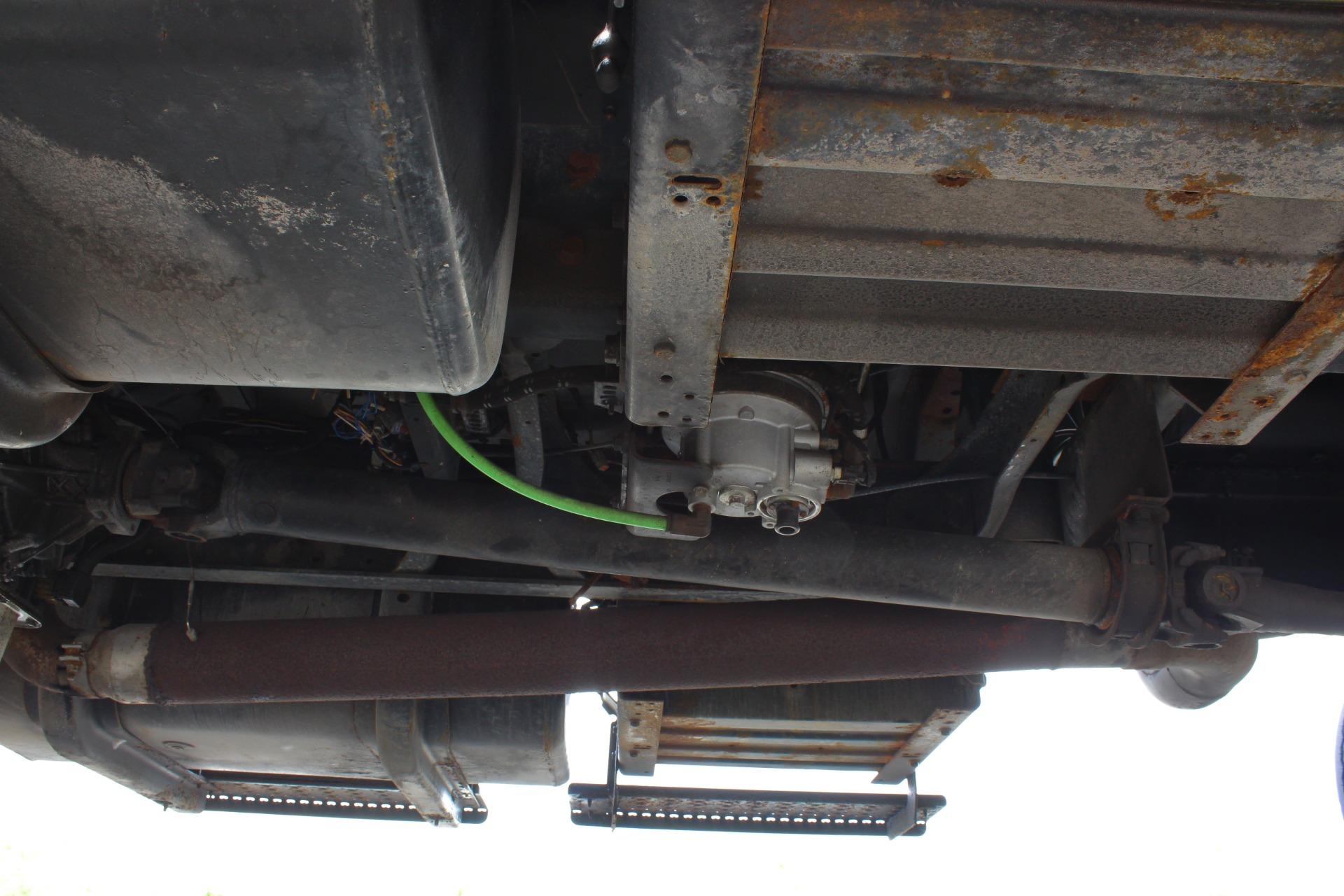 2012 Ford  F750 106