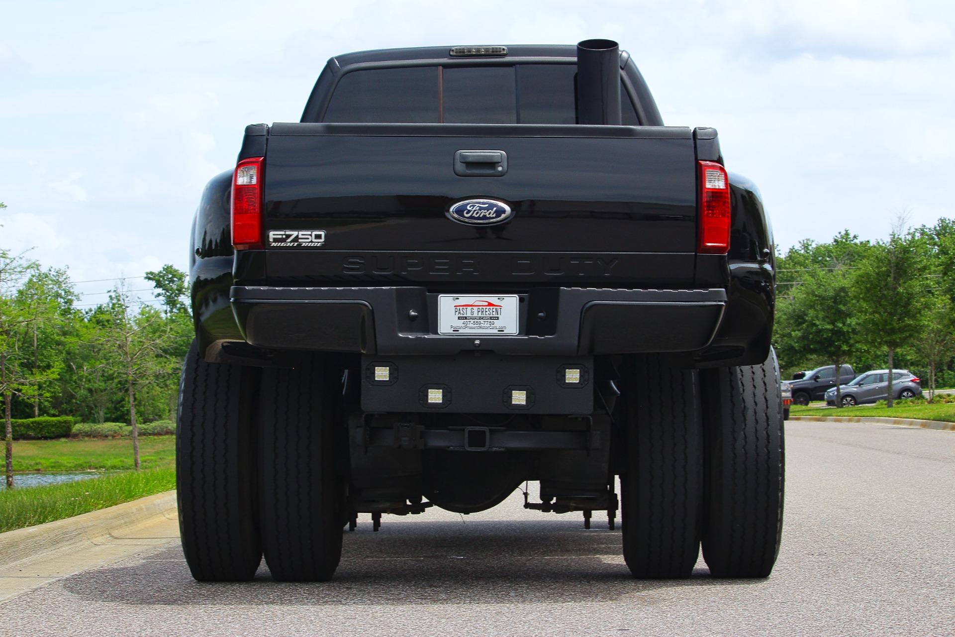 2012 Ford  F750 42