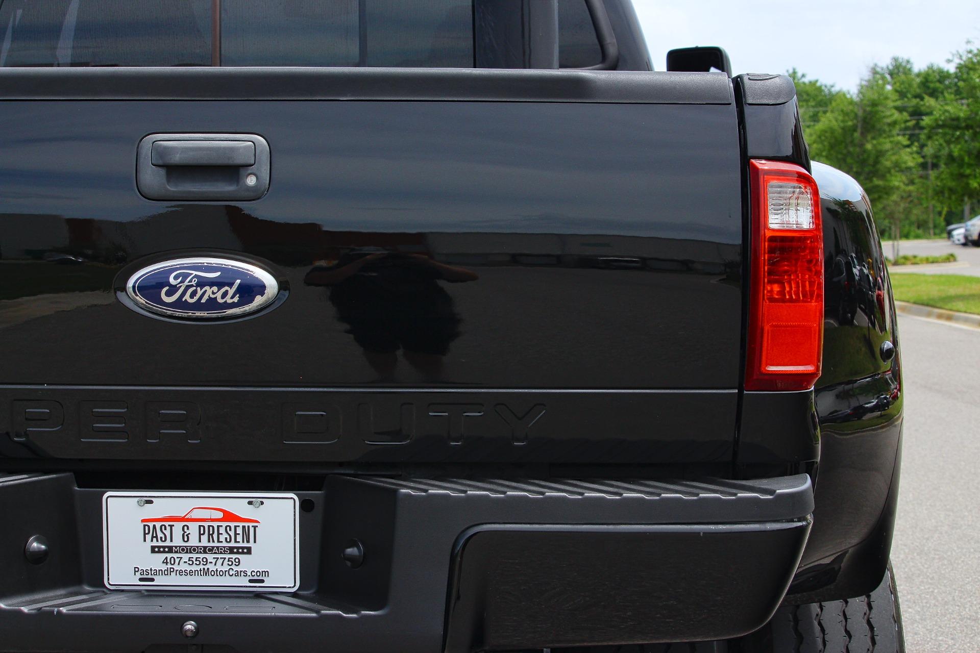 2012 Ford  F750 44