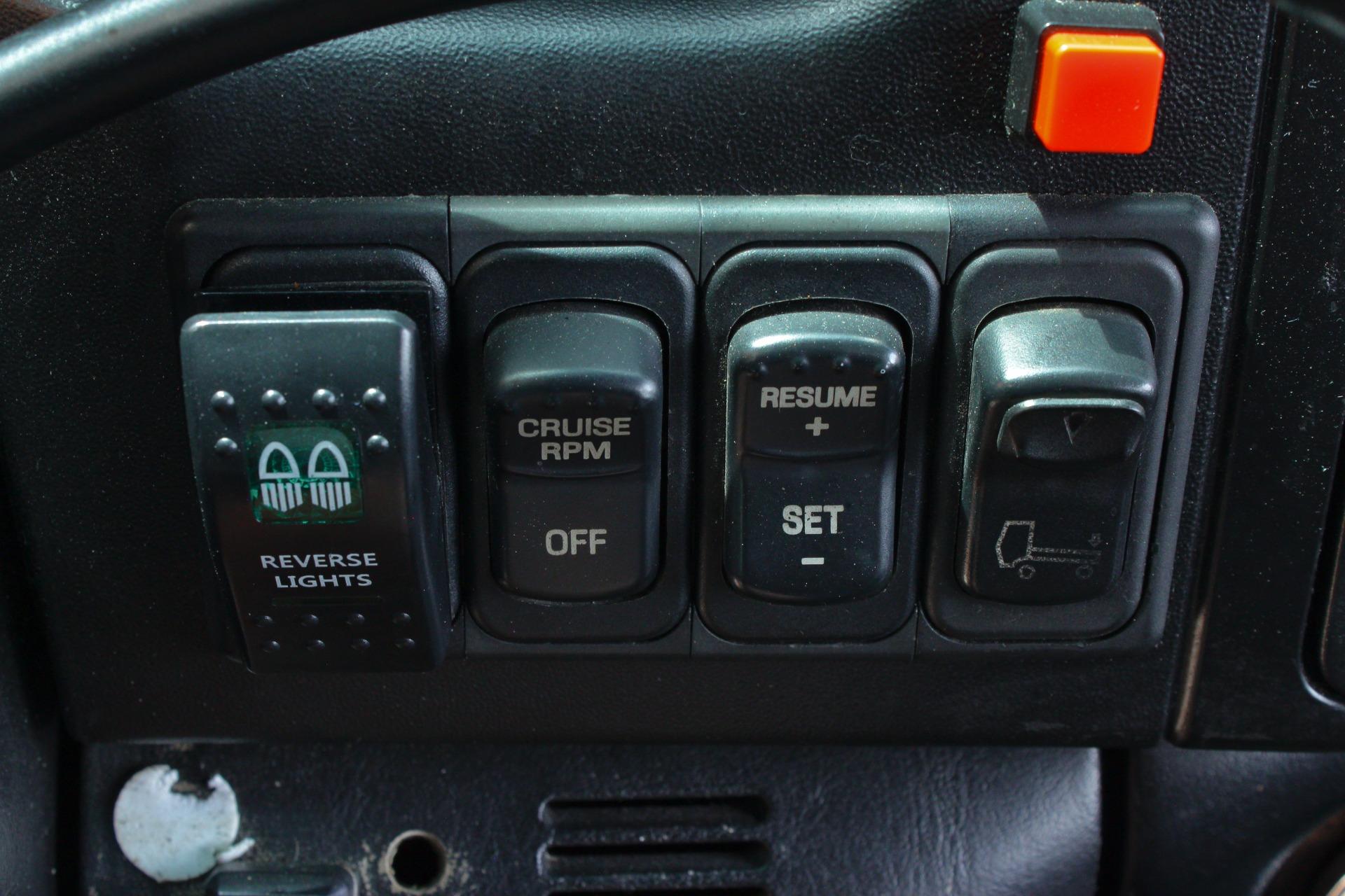 2012 Ford  F750 87