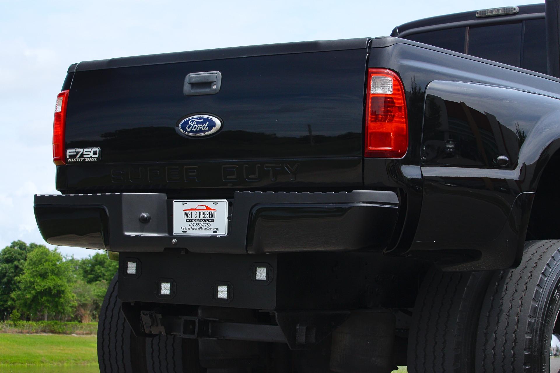 2012 Ford  F750 46