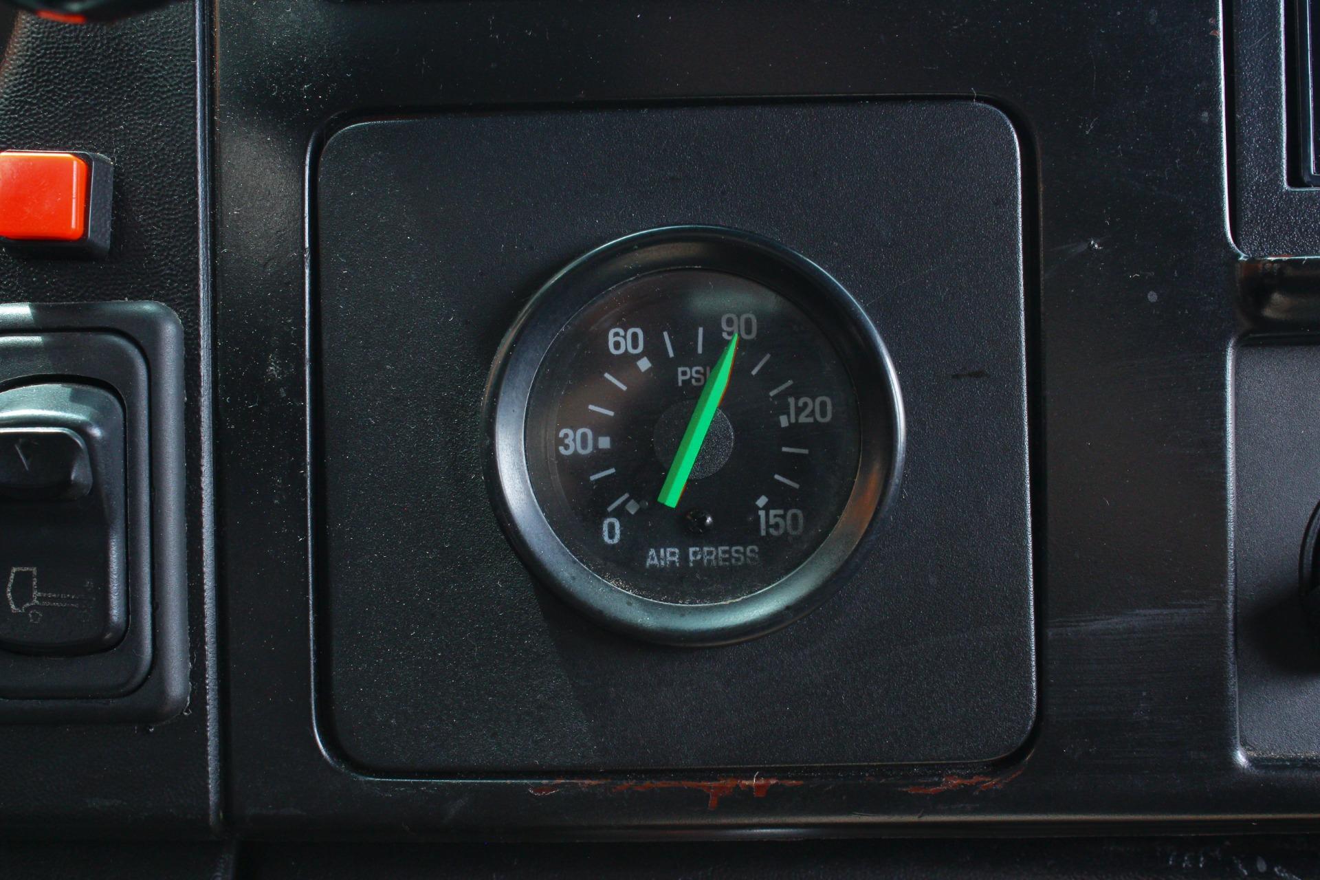2012 Ford  F750 79