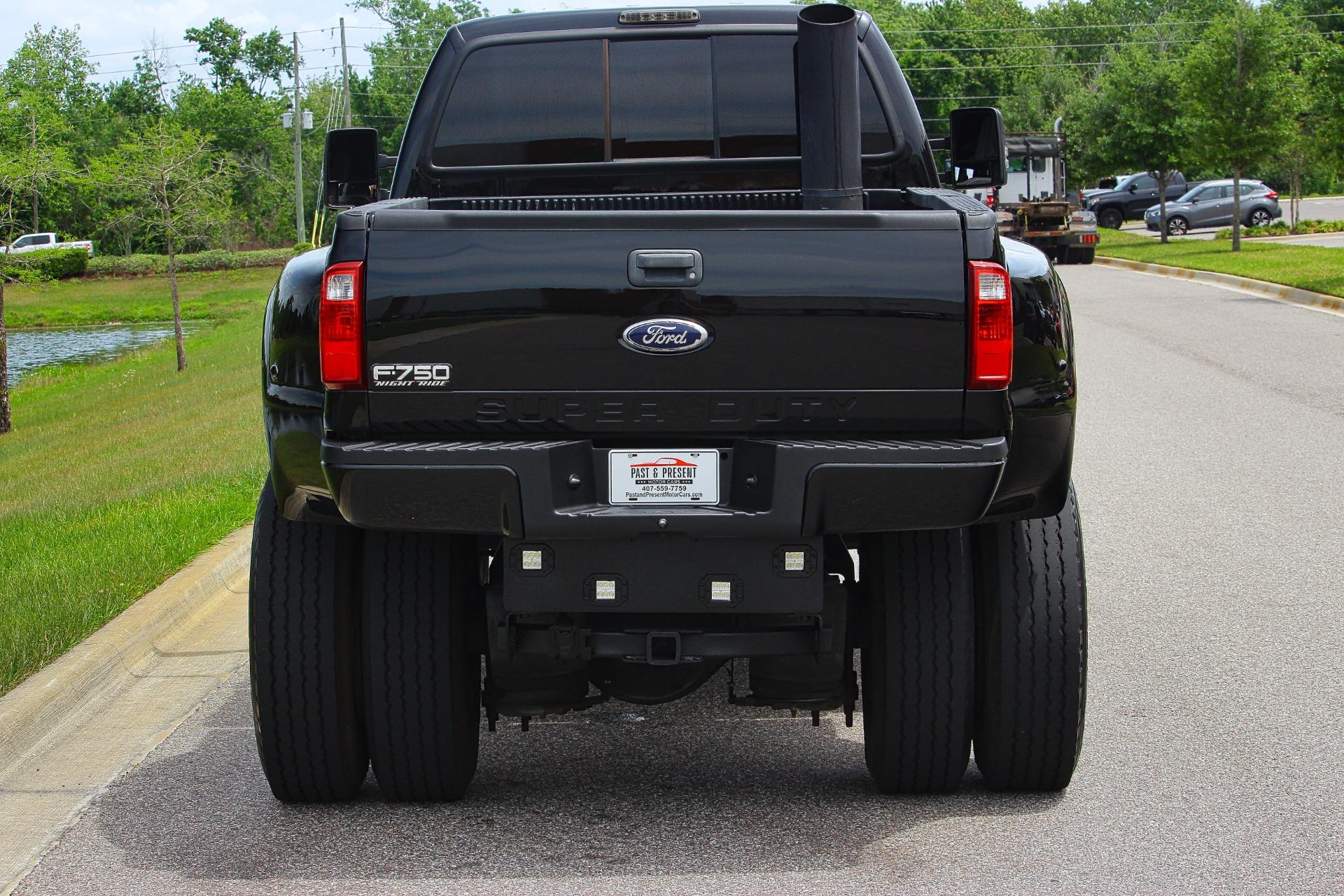 2012 Ford  F750 8