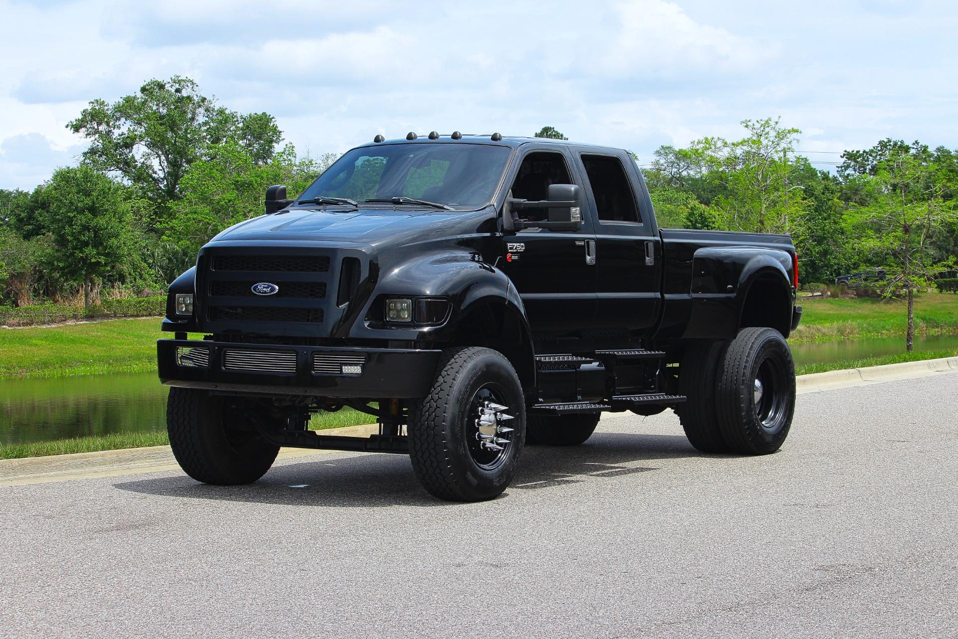 2012 Ford  F750 2