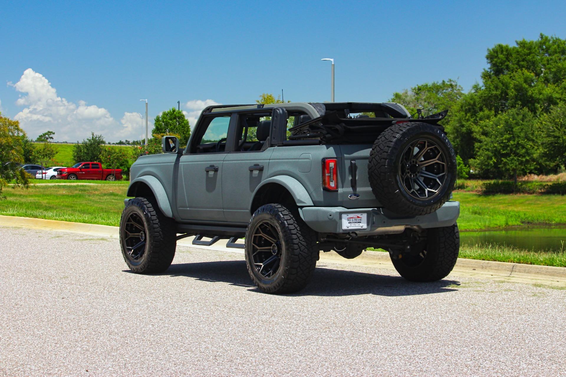 2022 Ford Bronco 18
