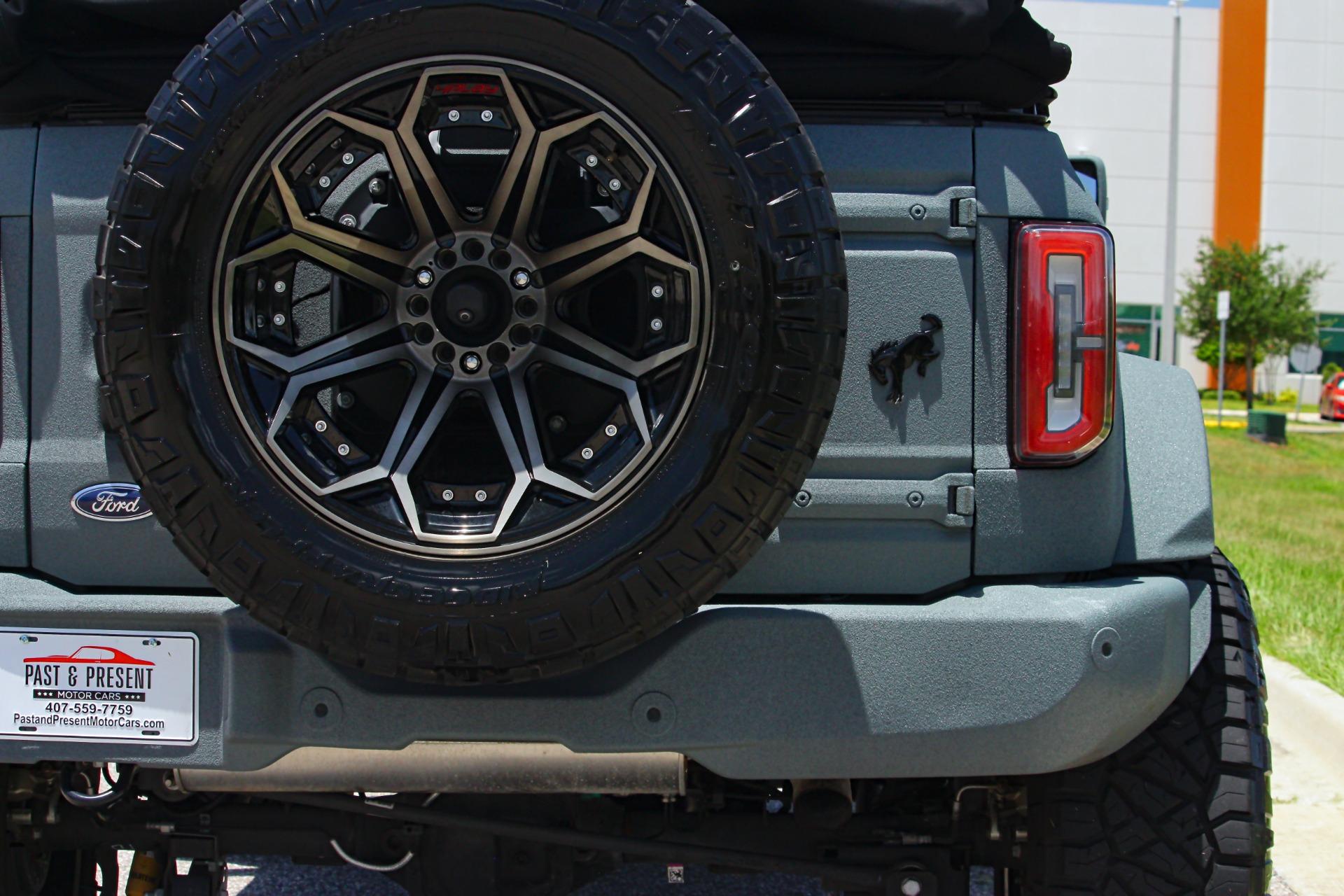 2022 Ford Bronco 21