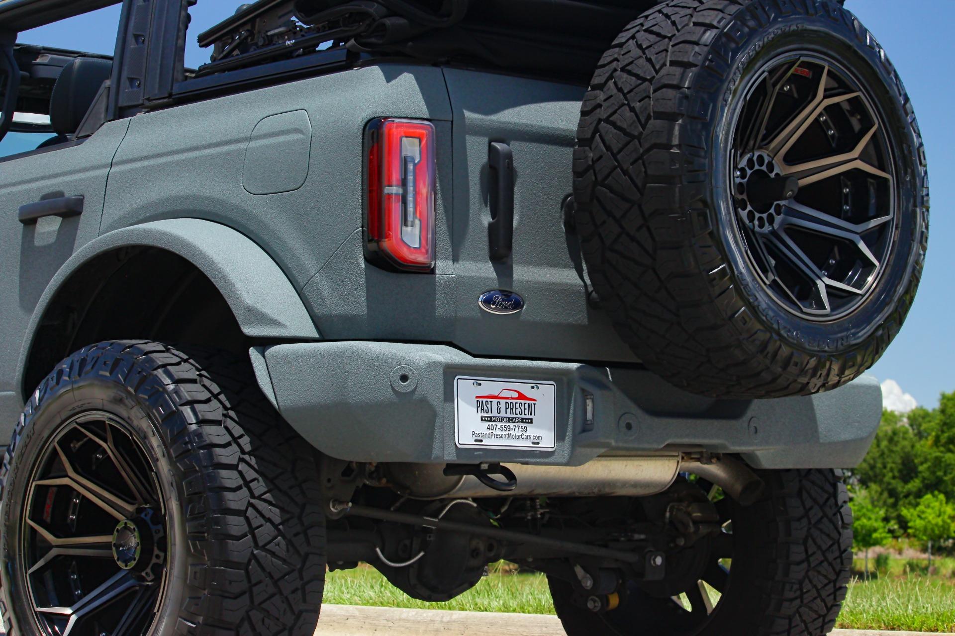 2022 Ford Bronco 24