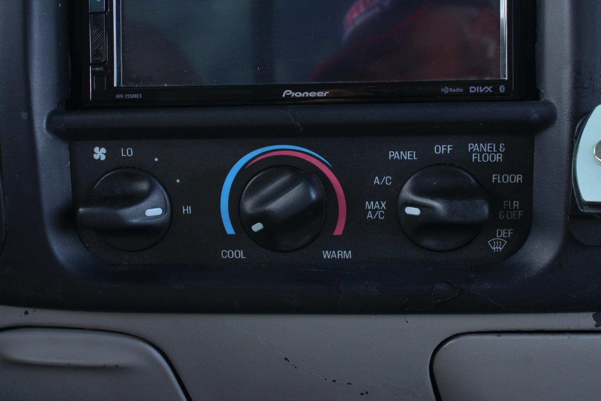 2003 Ford F150 68