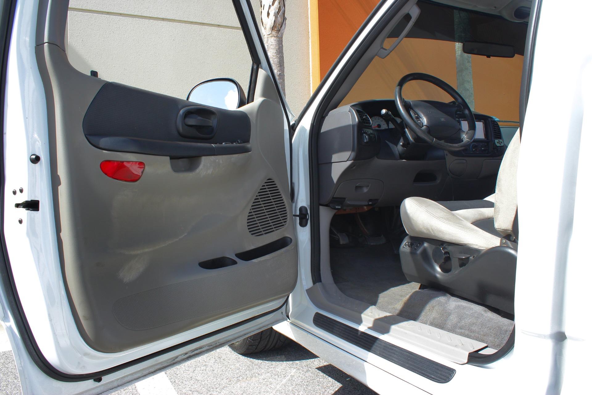 2003 Ford F150 48