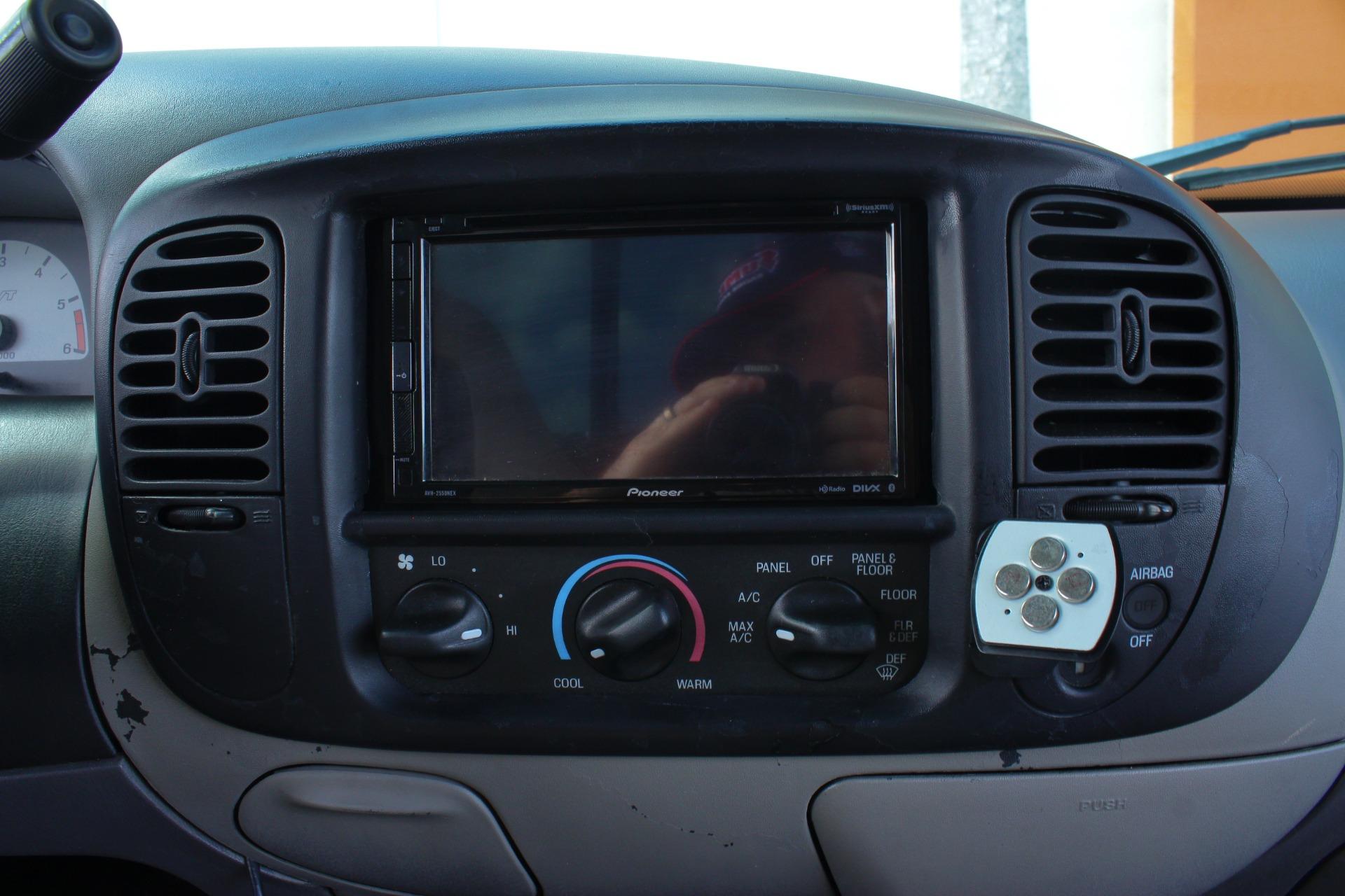 2003 Ford F150 67