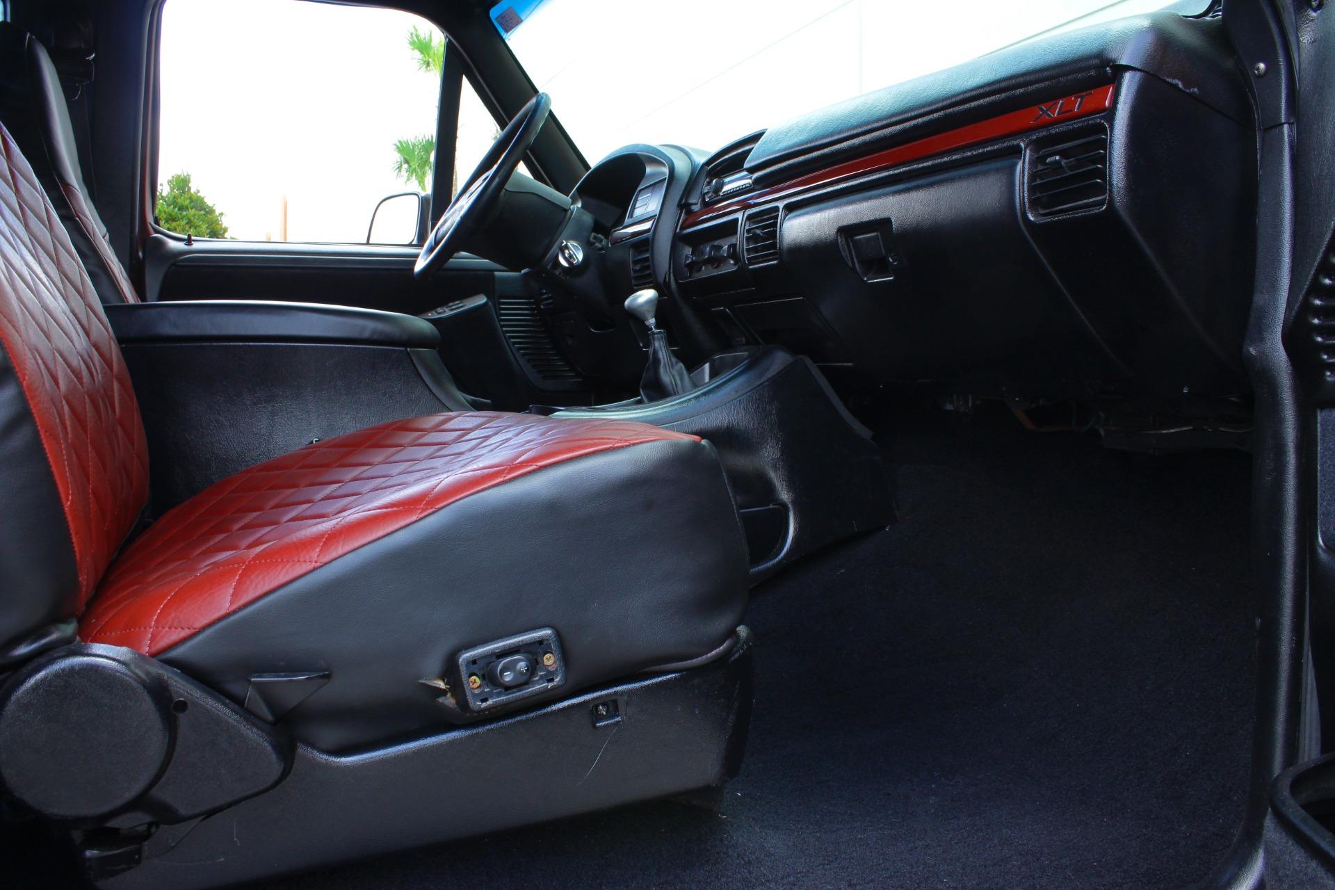 1993 Ford F150 64