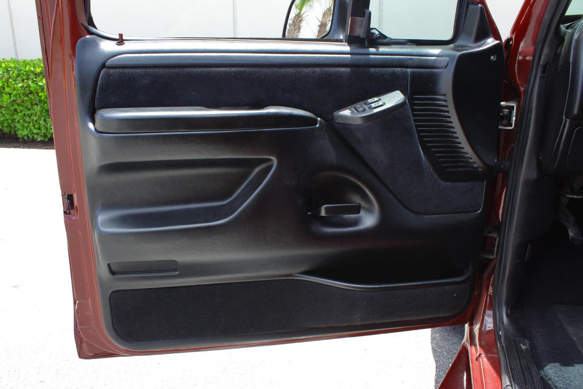 1993 Ford F150 48