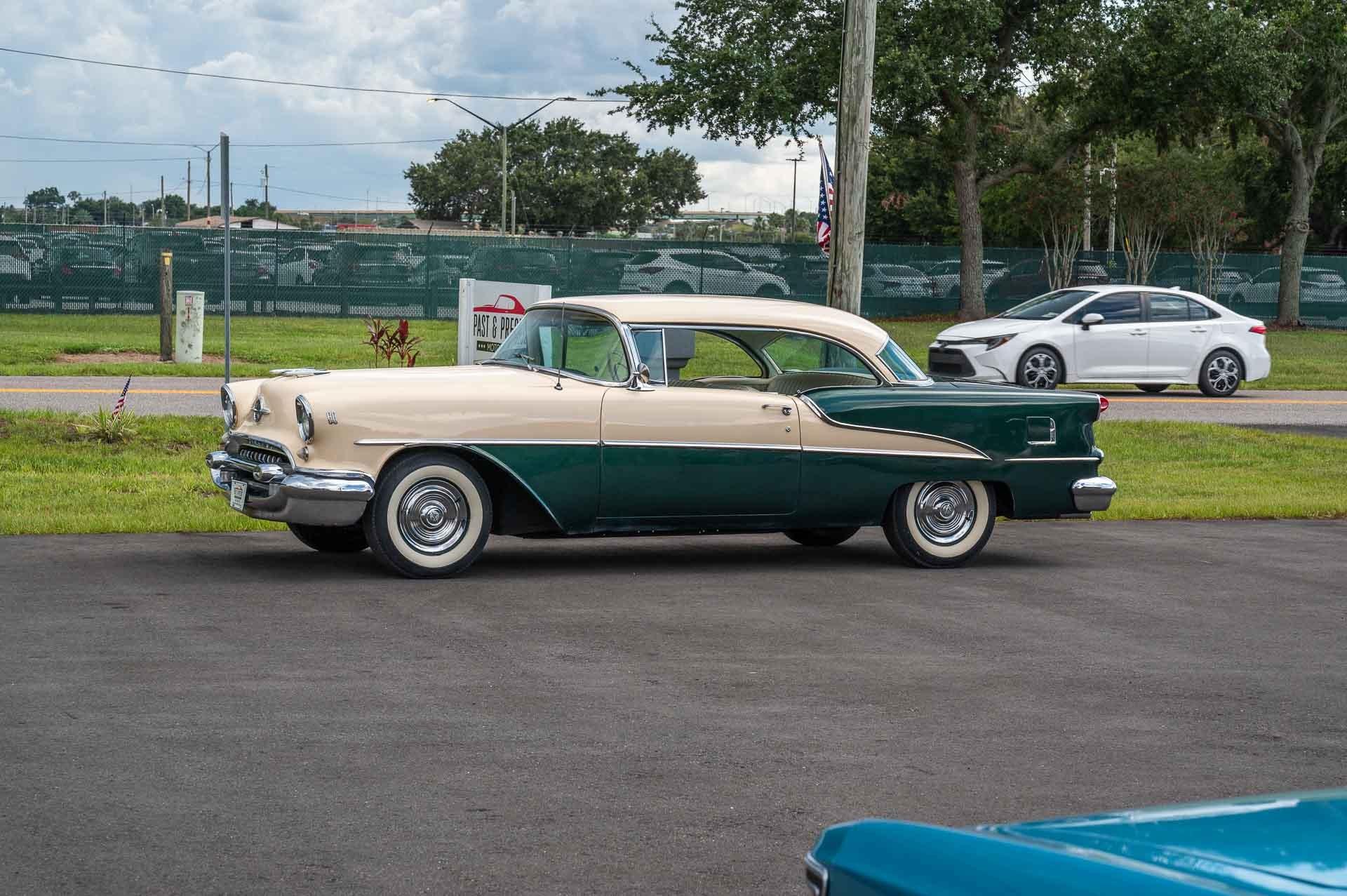 1955 Oldsmobile  Rocket 88 13
