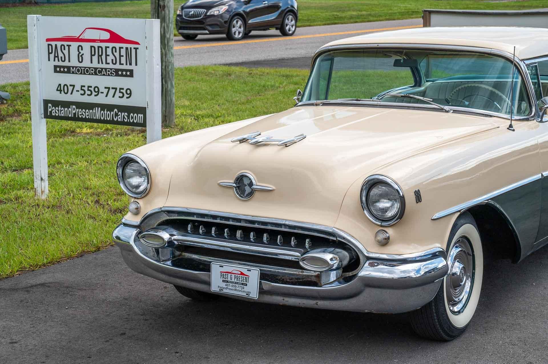 1955 Oldsmobile  Rocket 88 20