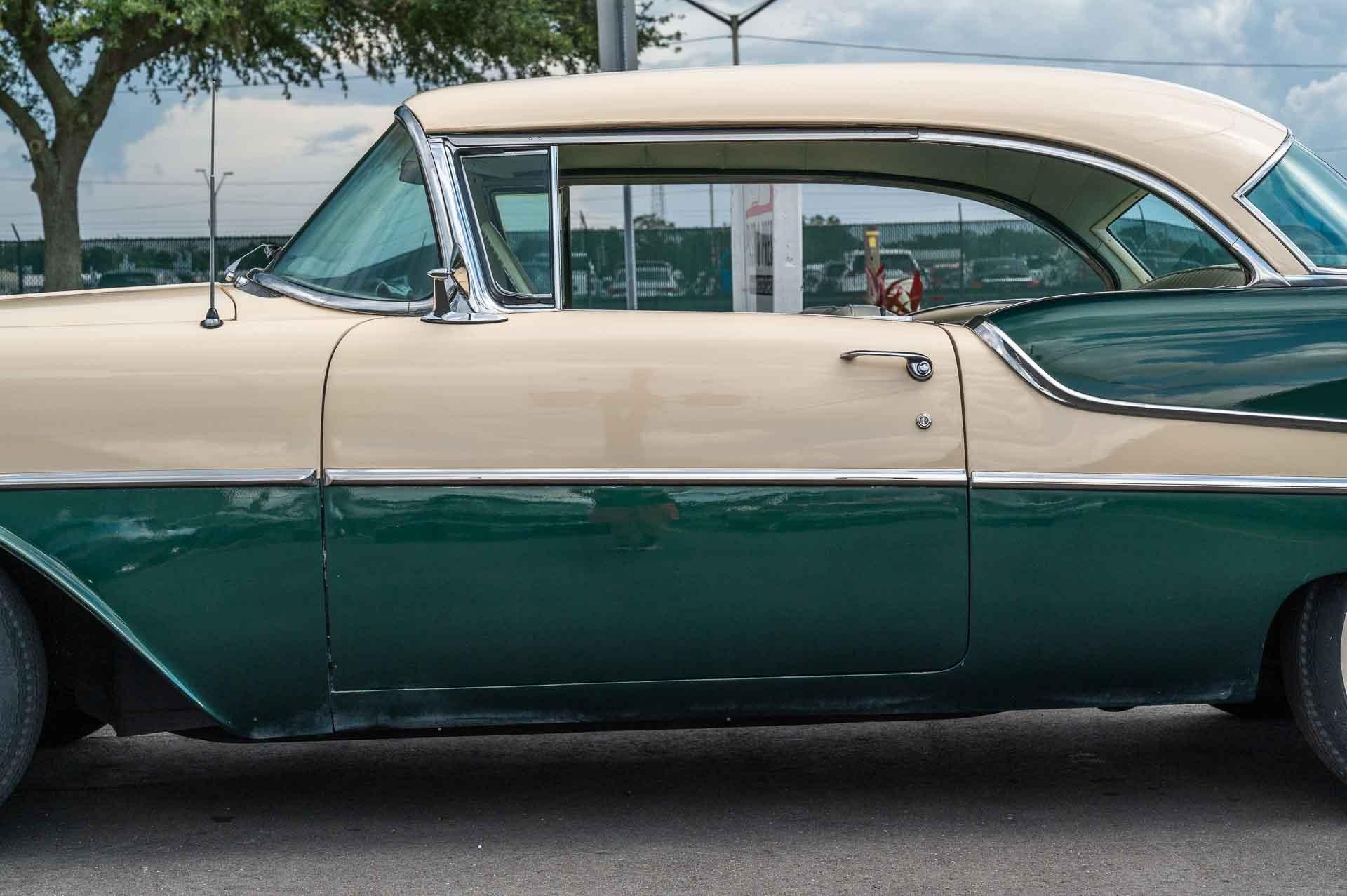 1955 Oldsmobile  Rocket 88 18