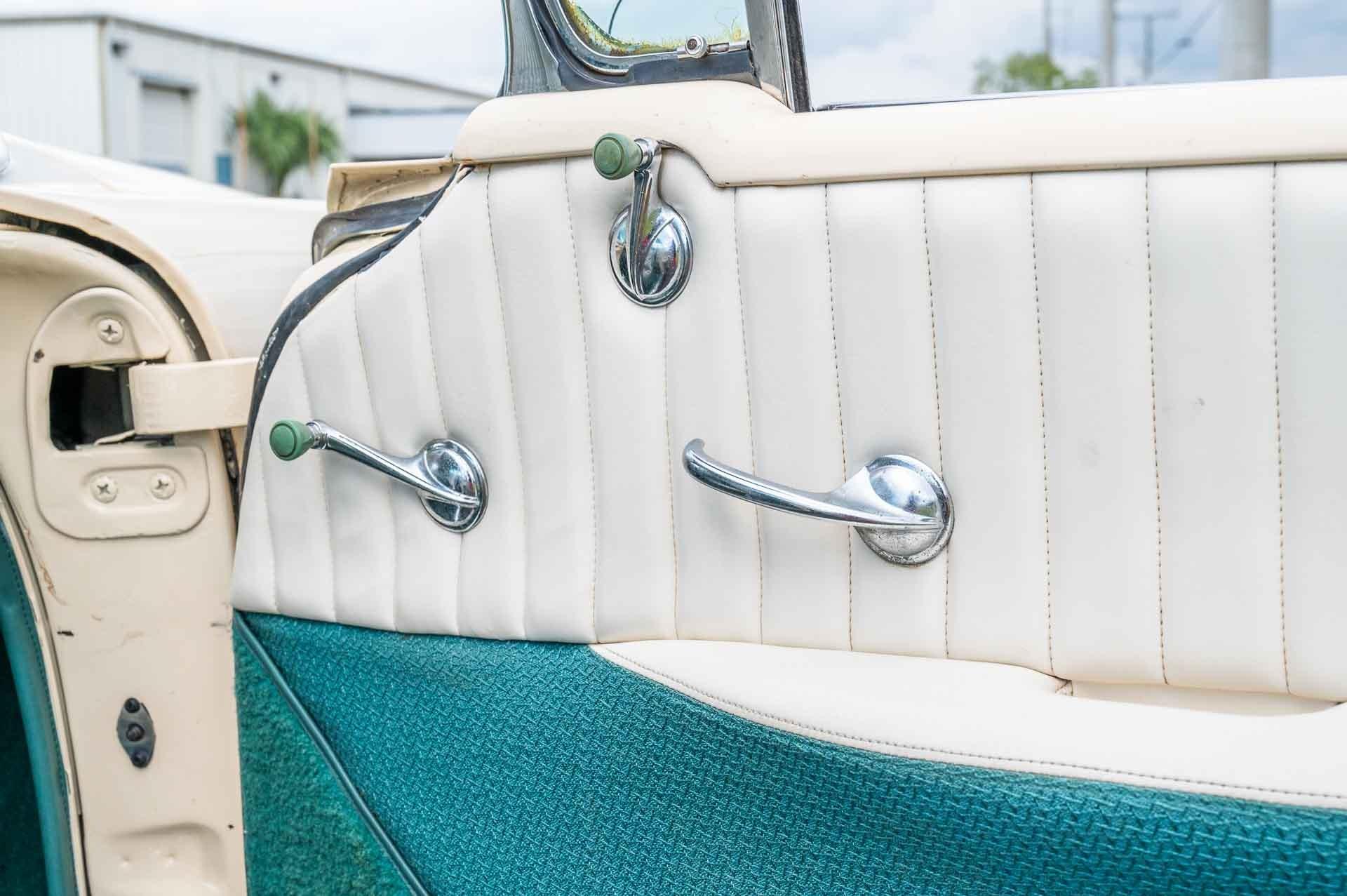 1955 Oldsmobile  Rocket 88 48
