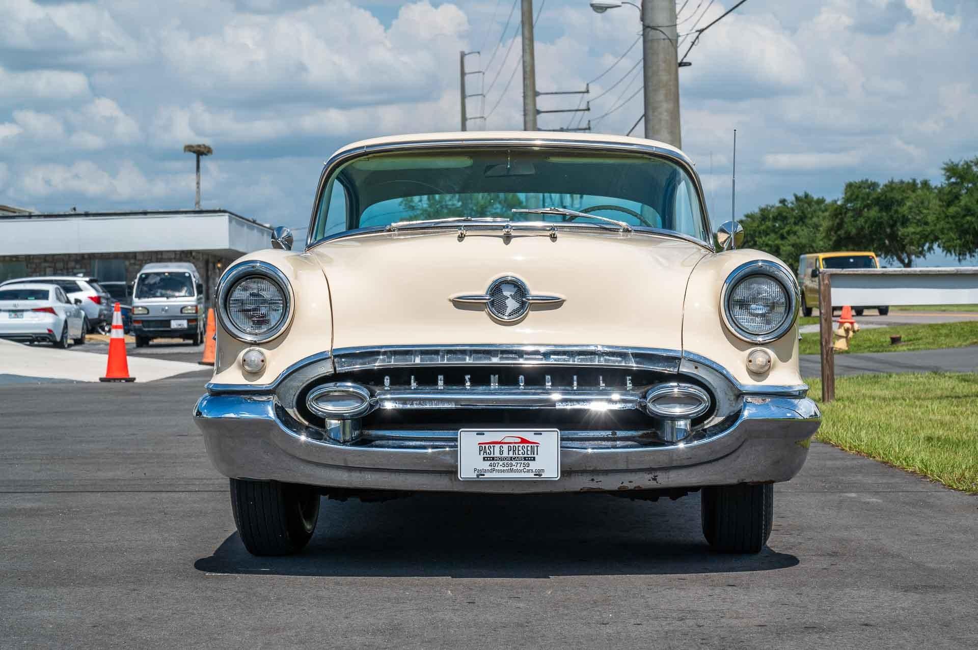 1955 Oldsmobile  Rocket 88 36